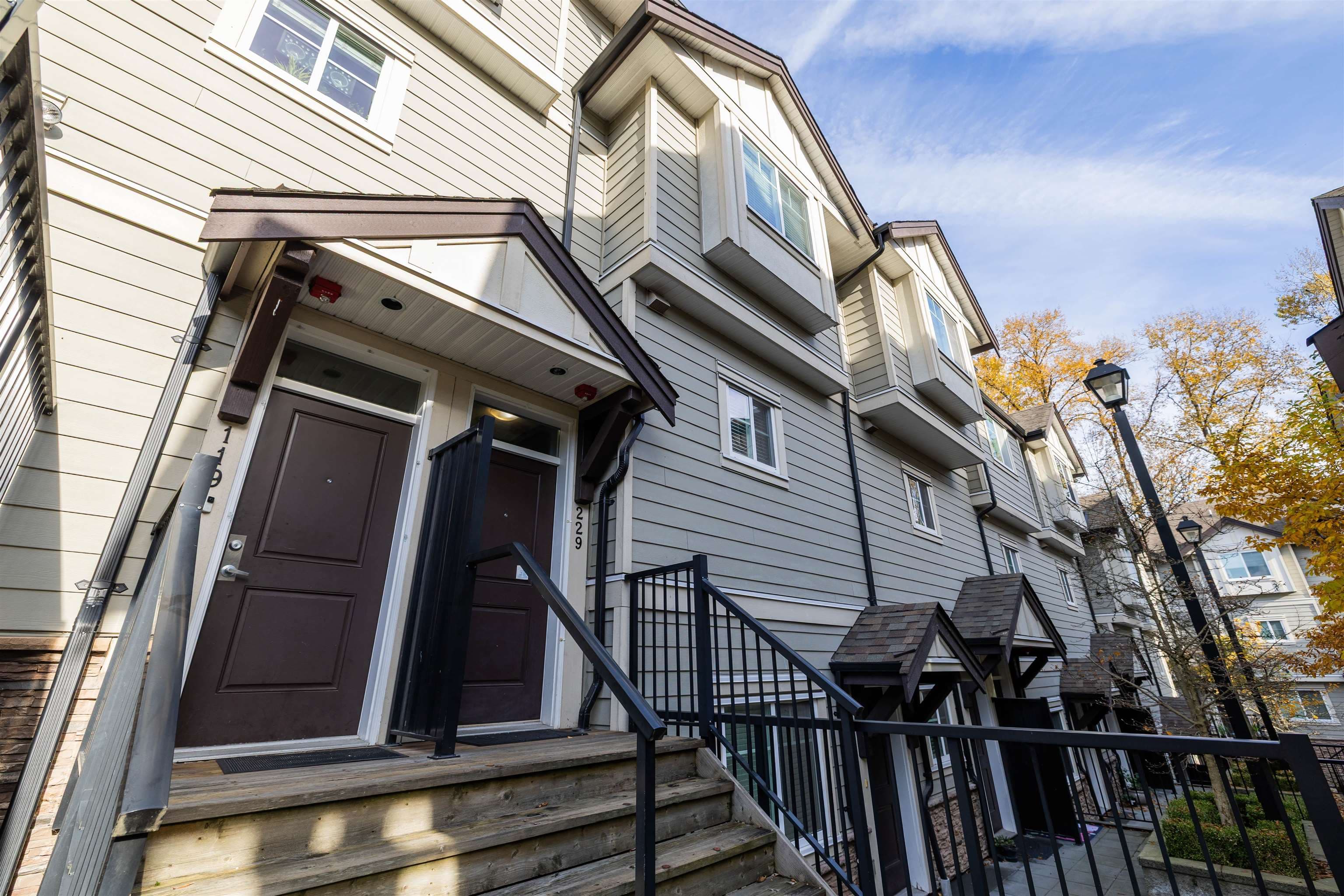 229 - 3888 Norfolk Street, Burnaby