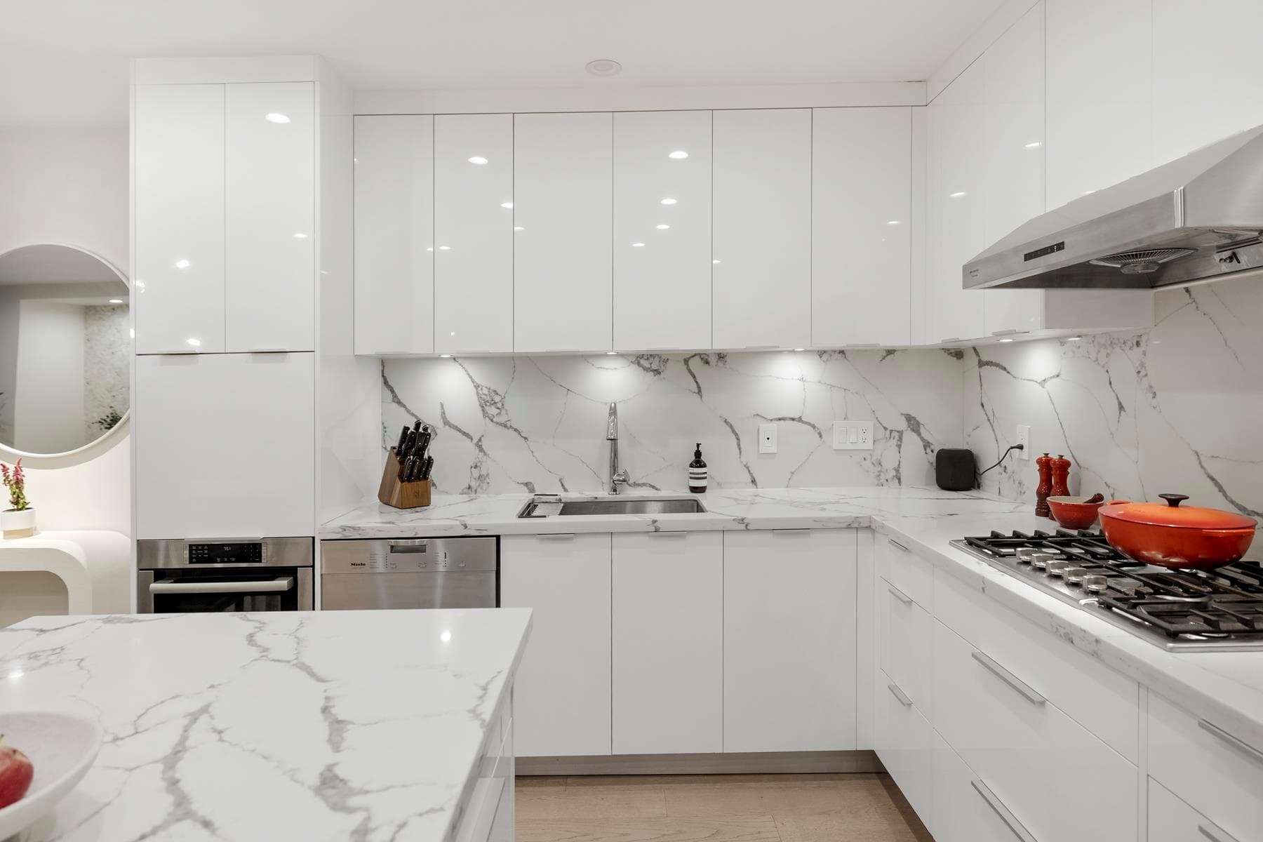 211 - 1961 Collingwood Street, Vancouver, V6R 3K6 — photo 1