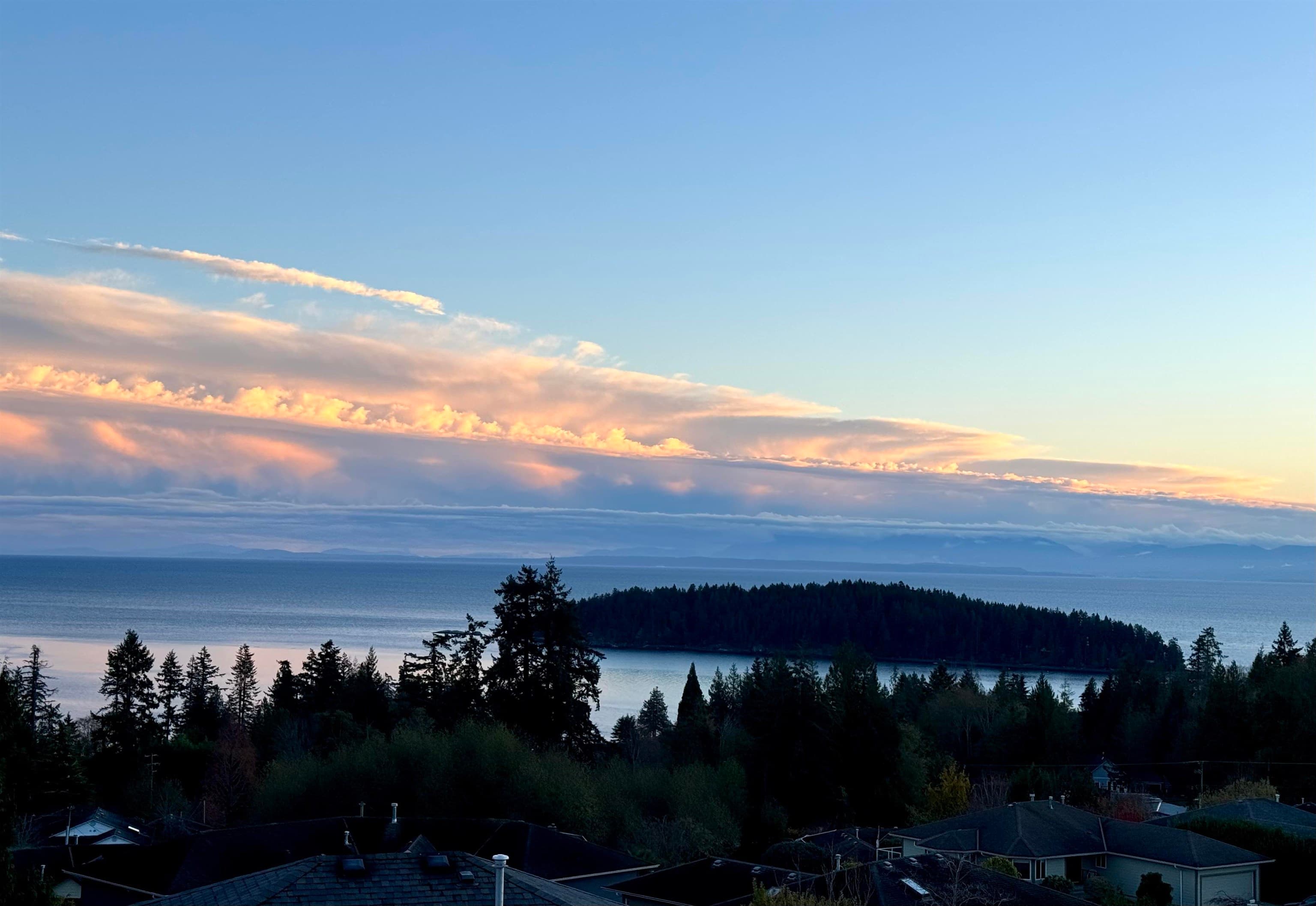 6217 Mika Road, Sechelt, V7Z 0R6 — photo 5