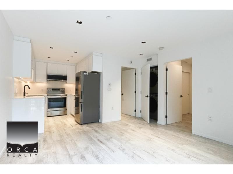 2912 Trinity Street, Vancouver, V5K 1G2 — photo 4