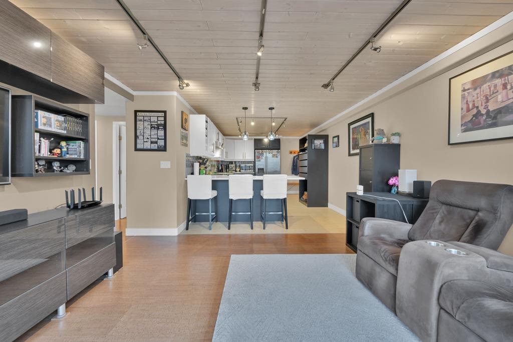 1802 - 6595 Willingdon Avenue, Burnaby, V5H 4E5 — photo 3