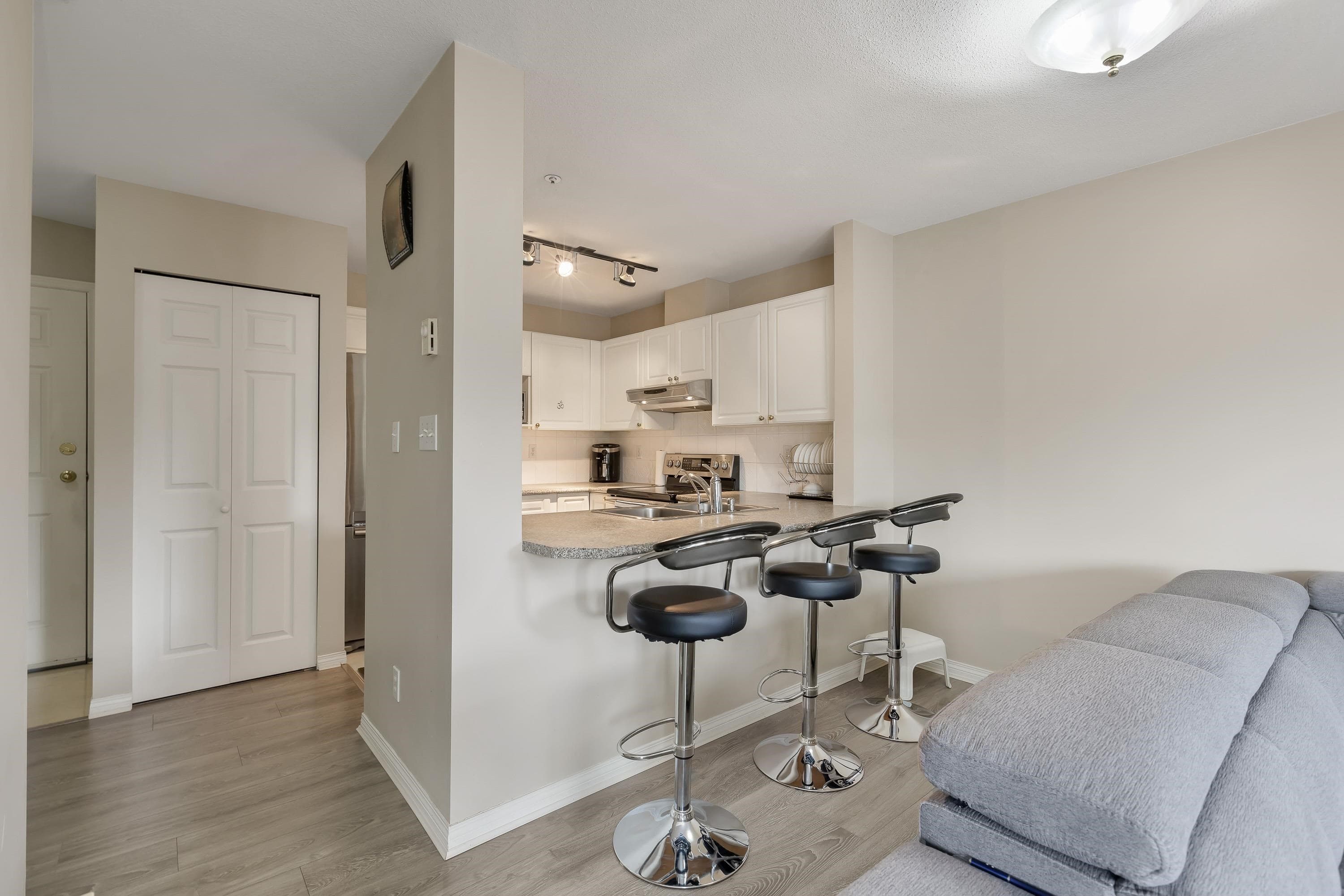 401 - 13733 74 Avenue, Surrey, V3W 1B8 — photo 5