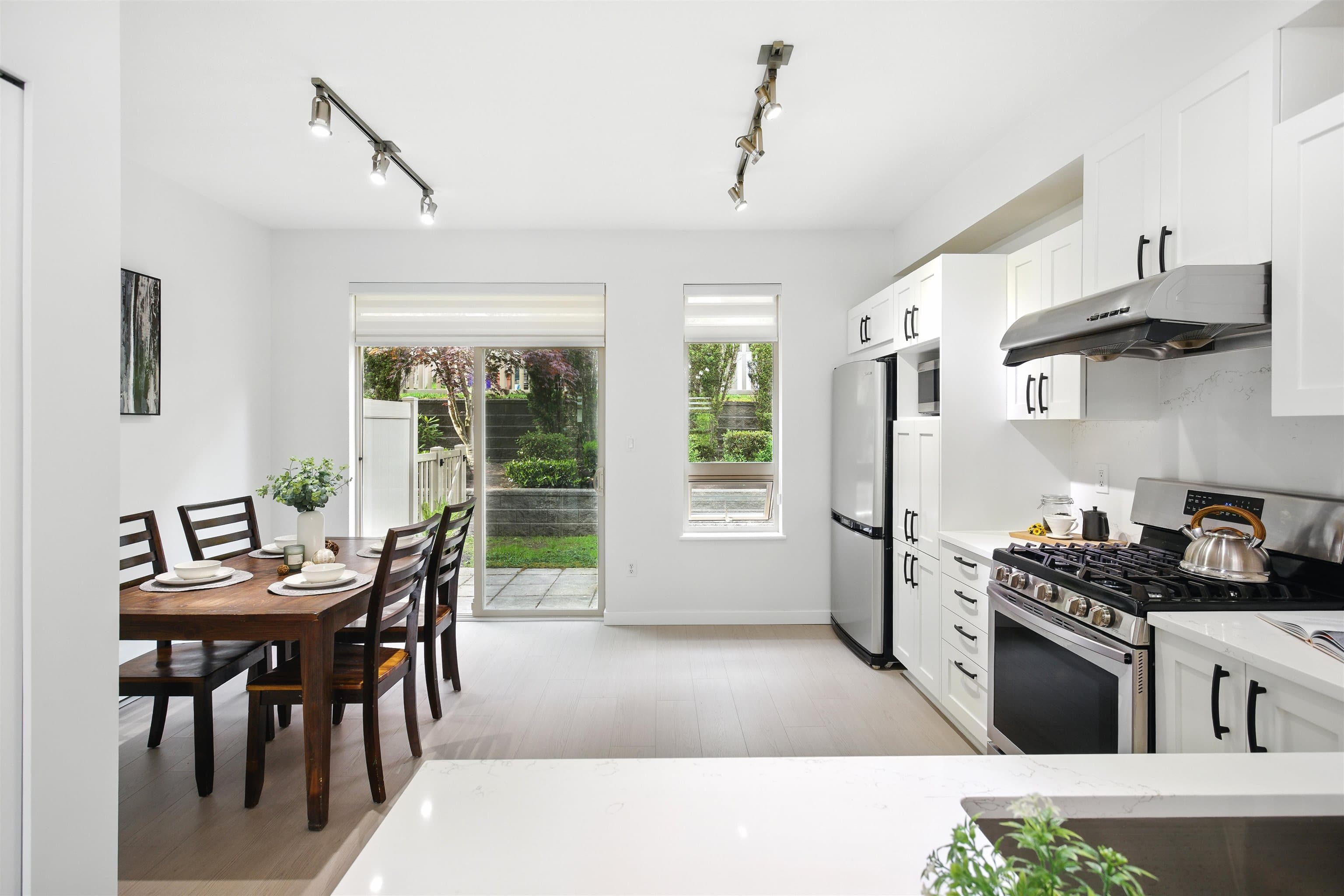 10 - 3065 Dayanee Springs Boulevard, Coquitlam, V3E 0A5 — photo 3