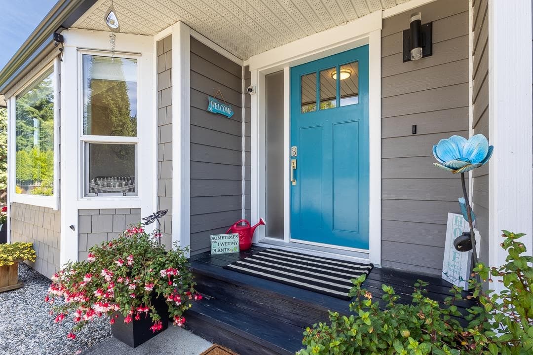 5592 Curtis Place, Sechelt, V7Z 0R9 — photo 2
