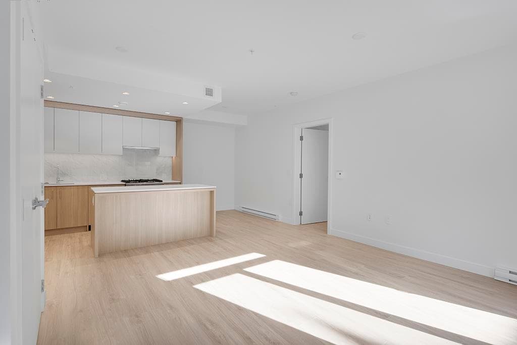 208 - 6085 Irmin Street, Burnaby, V5J 5C5 — photo 4