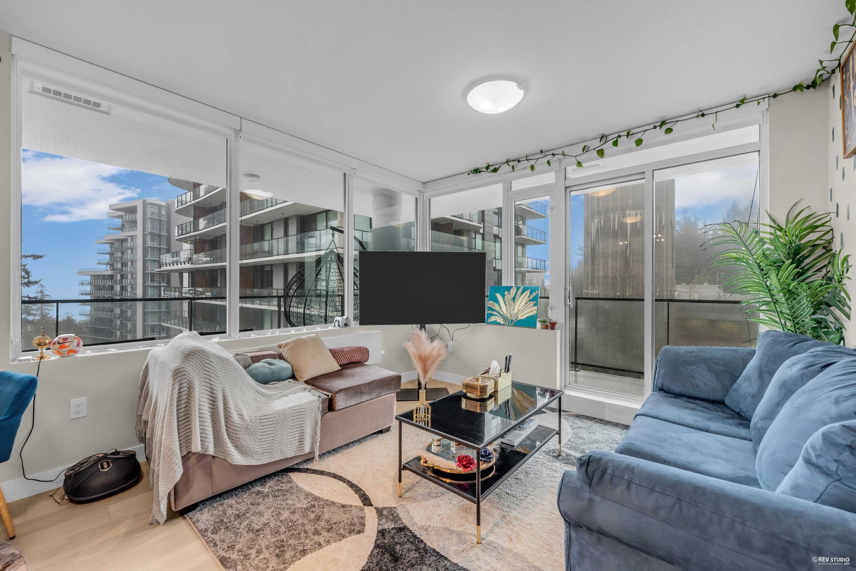 702 - 8725 University Crescent, Burnaby