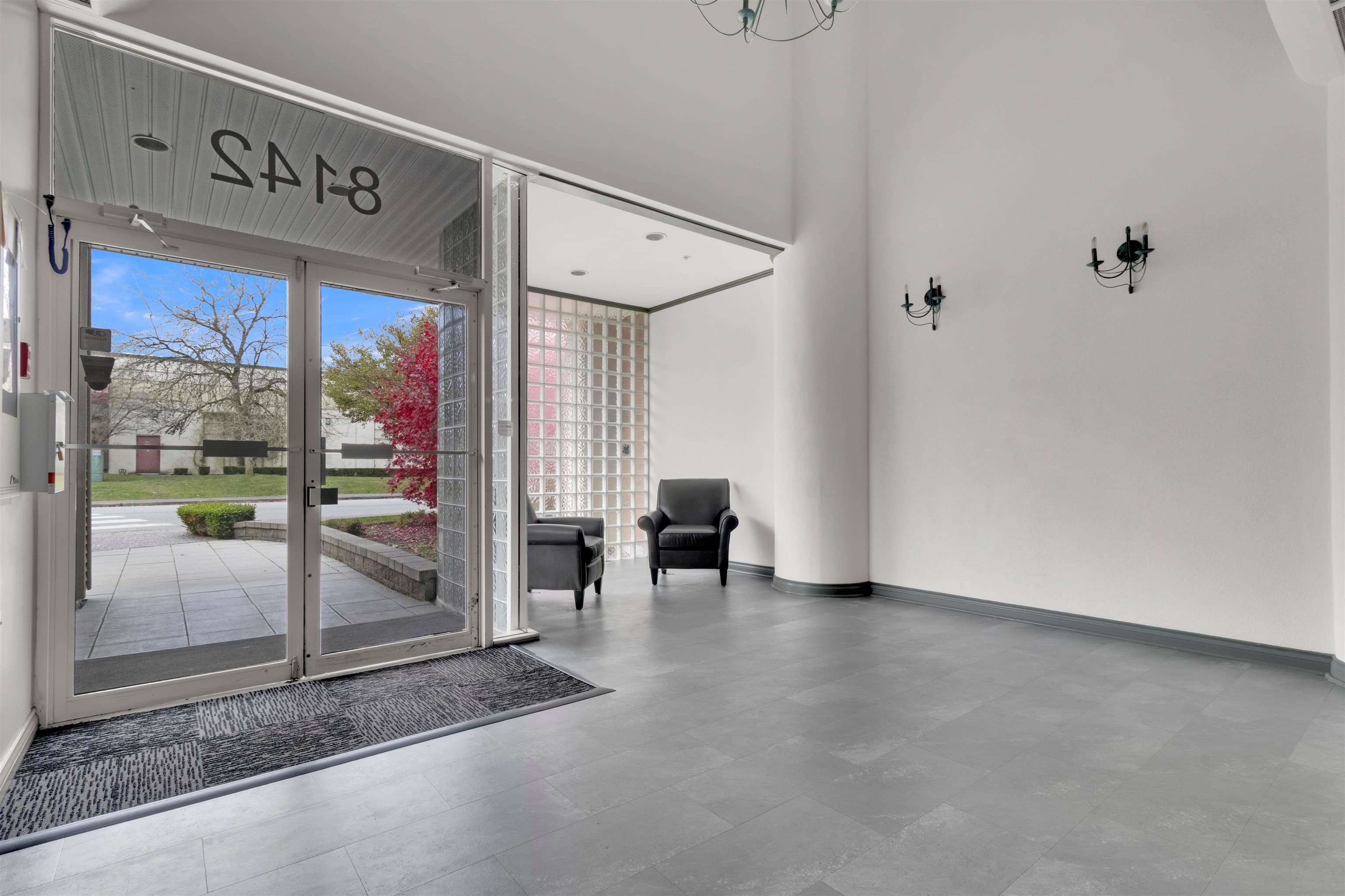 208 - 8142 120a Street, Surrey, V3W 3P3 — photo 2