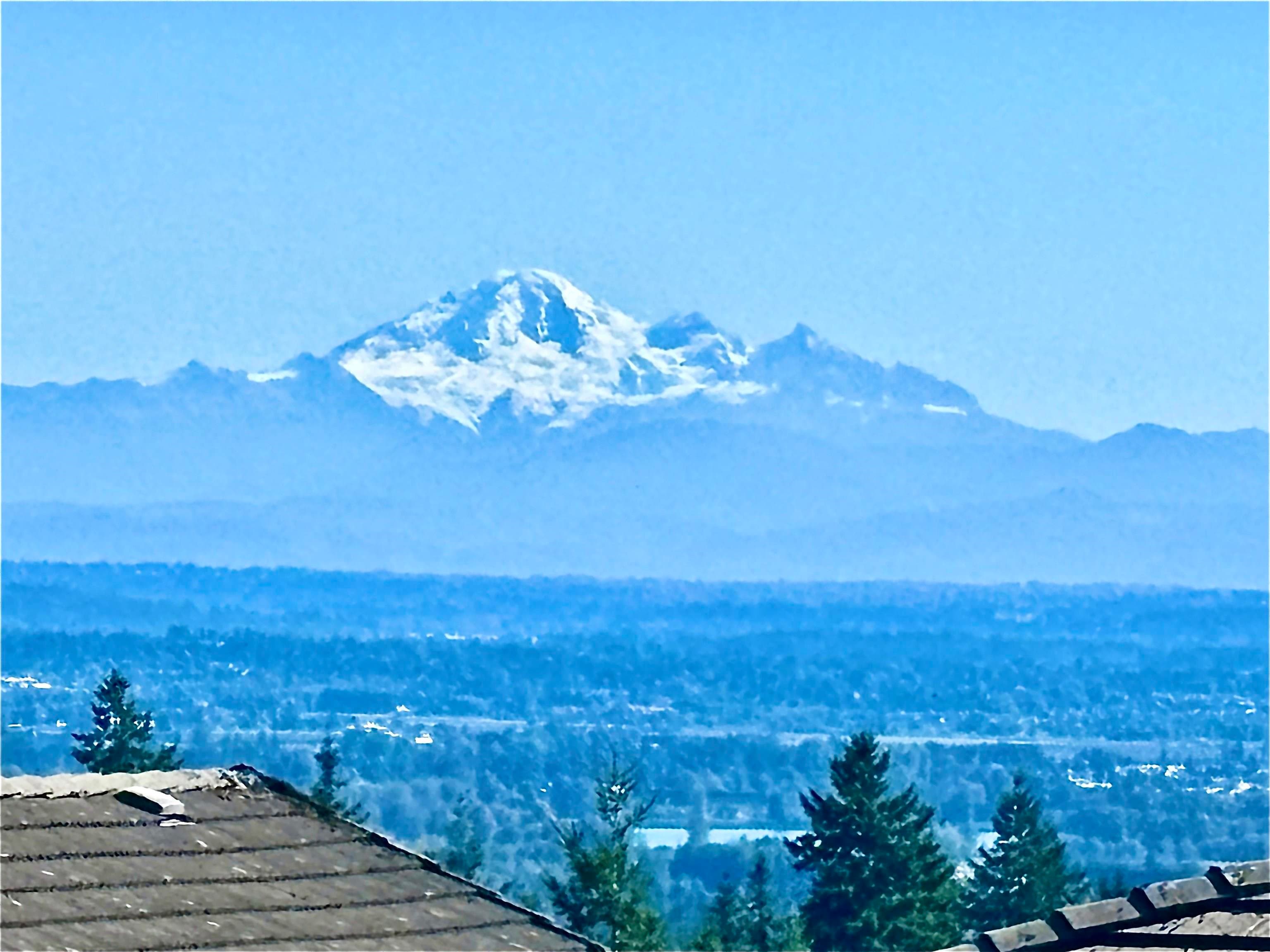 3035 Maplewood Court, Coquitlam