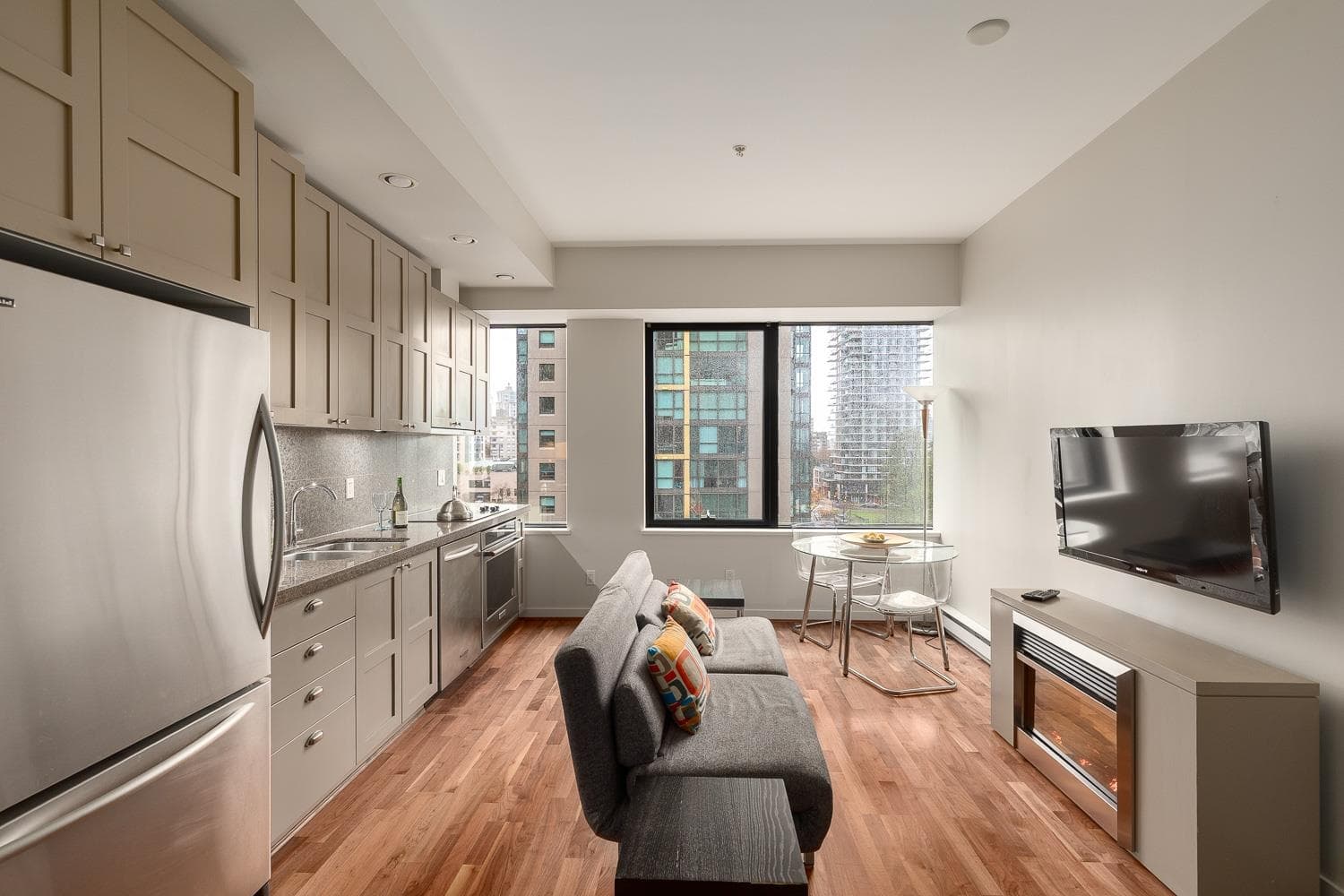 913 - 1333 W Georgia Street, Vancouver