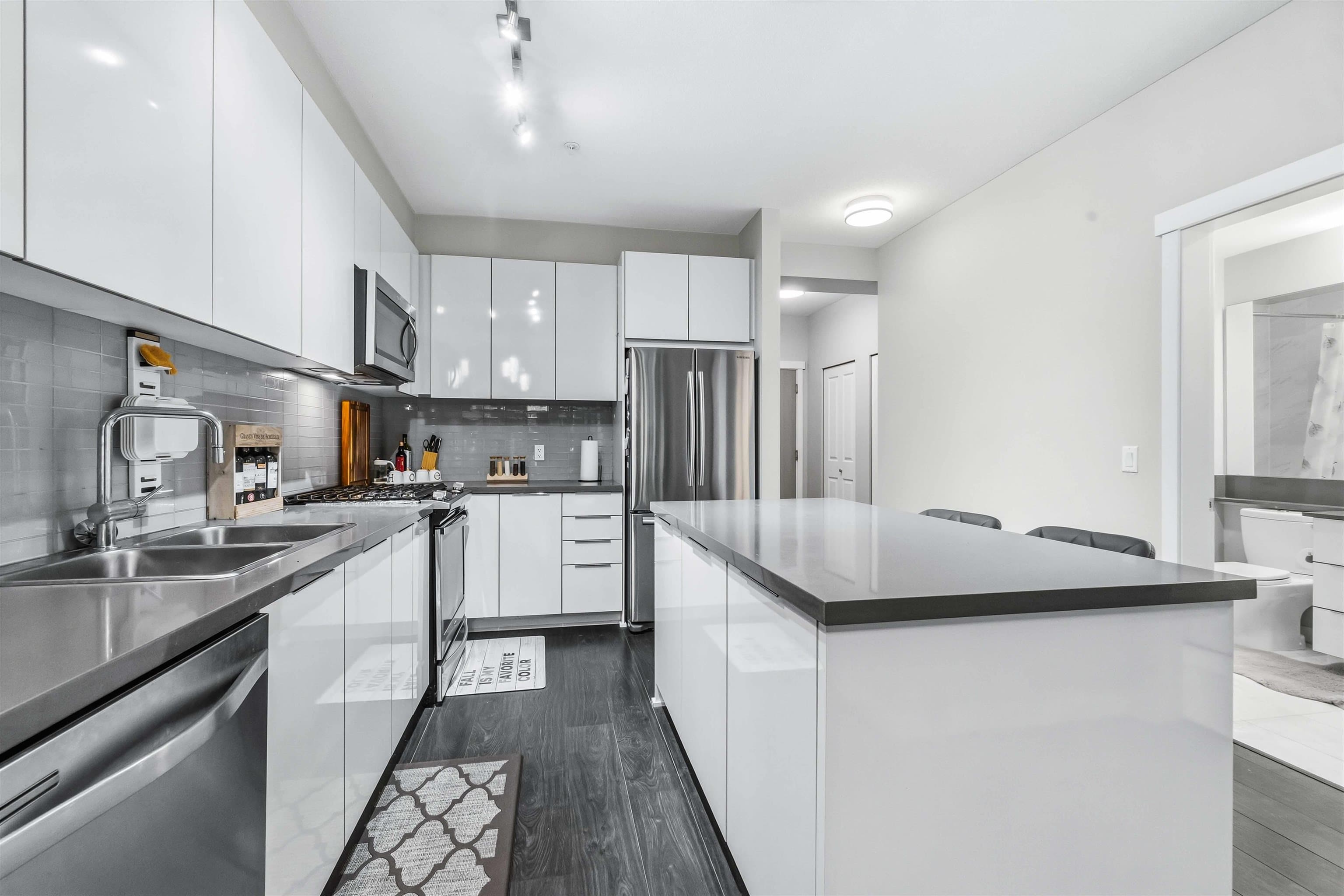 113 - 607 Cottonwood Avenue, Coquitlam, V3J 0H1 — photo 5
