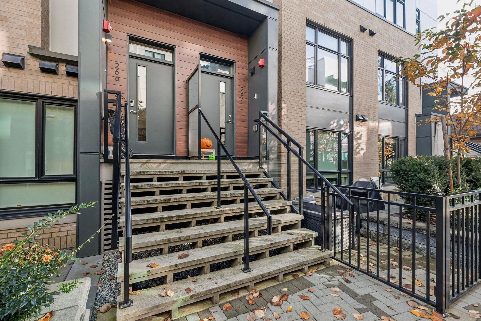 266 - 2035 Glenaire Drive, North Vancouver, V7P 1Y2 — photo 3
