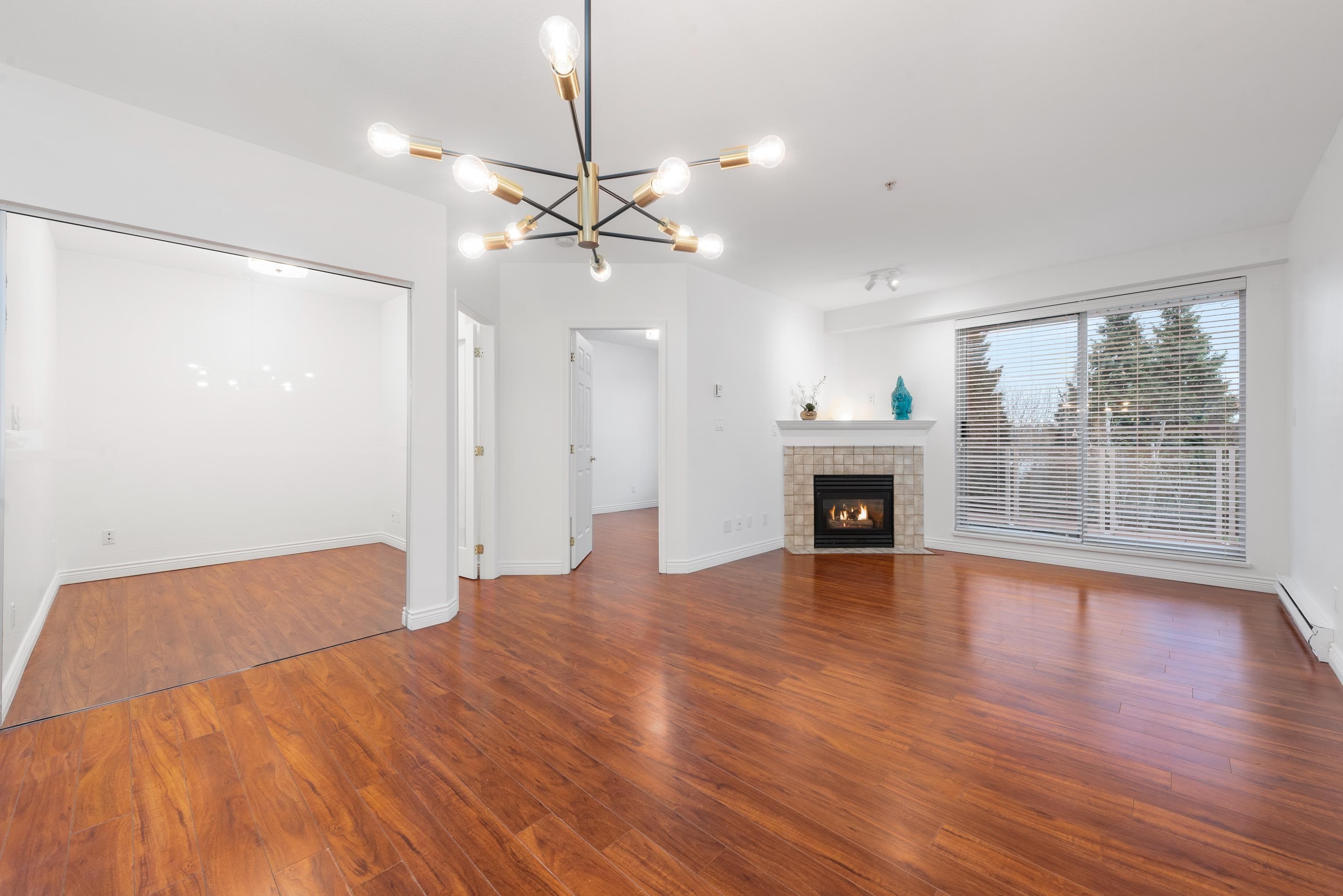 217 - 3629 Deercrest Drive, North Vancouver