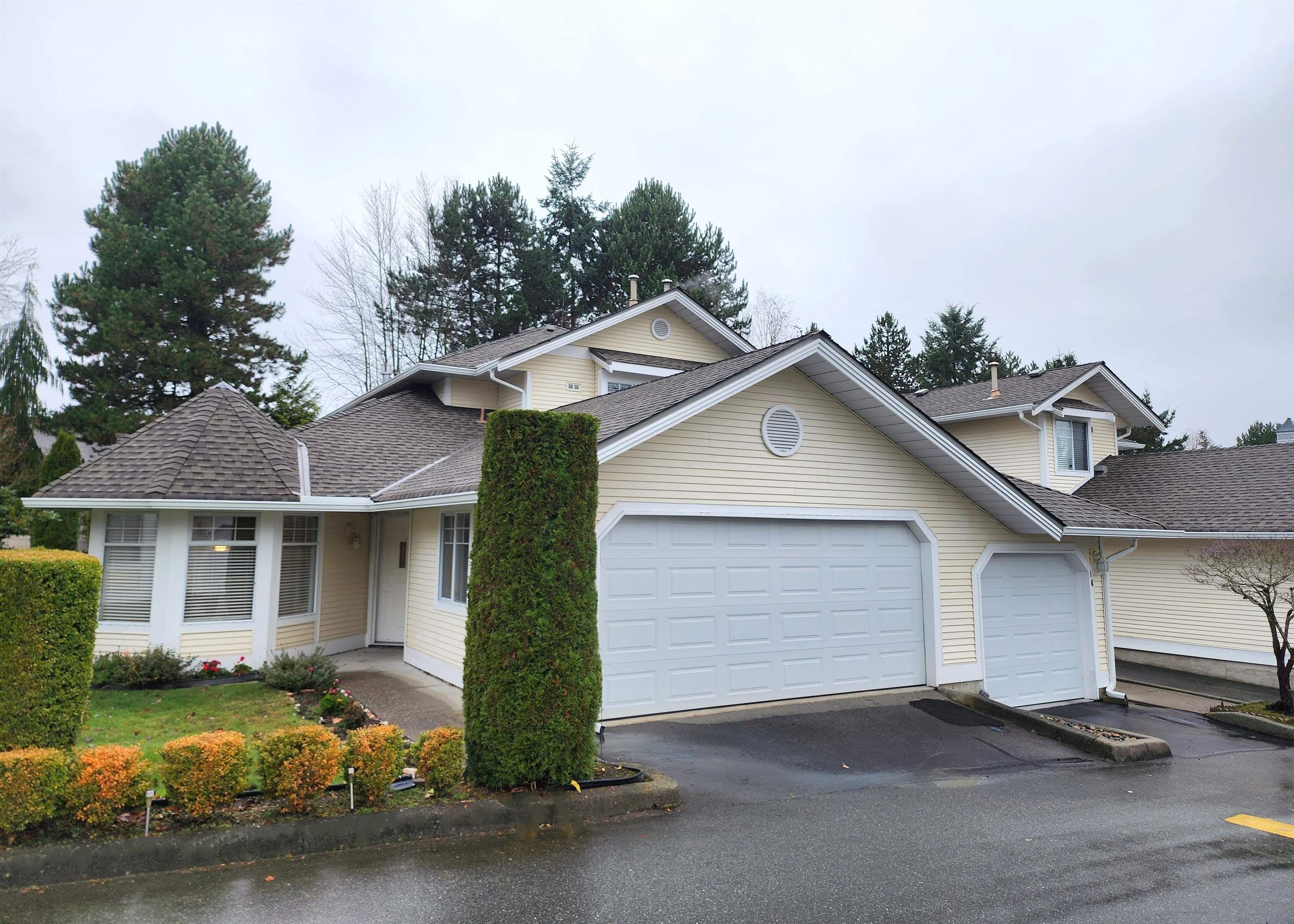 35 - 8737 212 Street, Langley, V4W 2C8 — photo 1