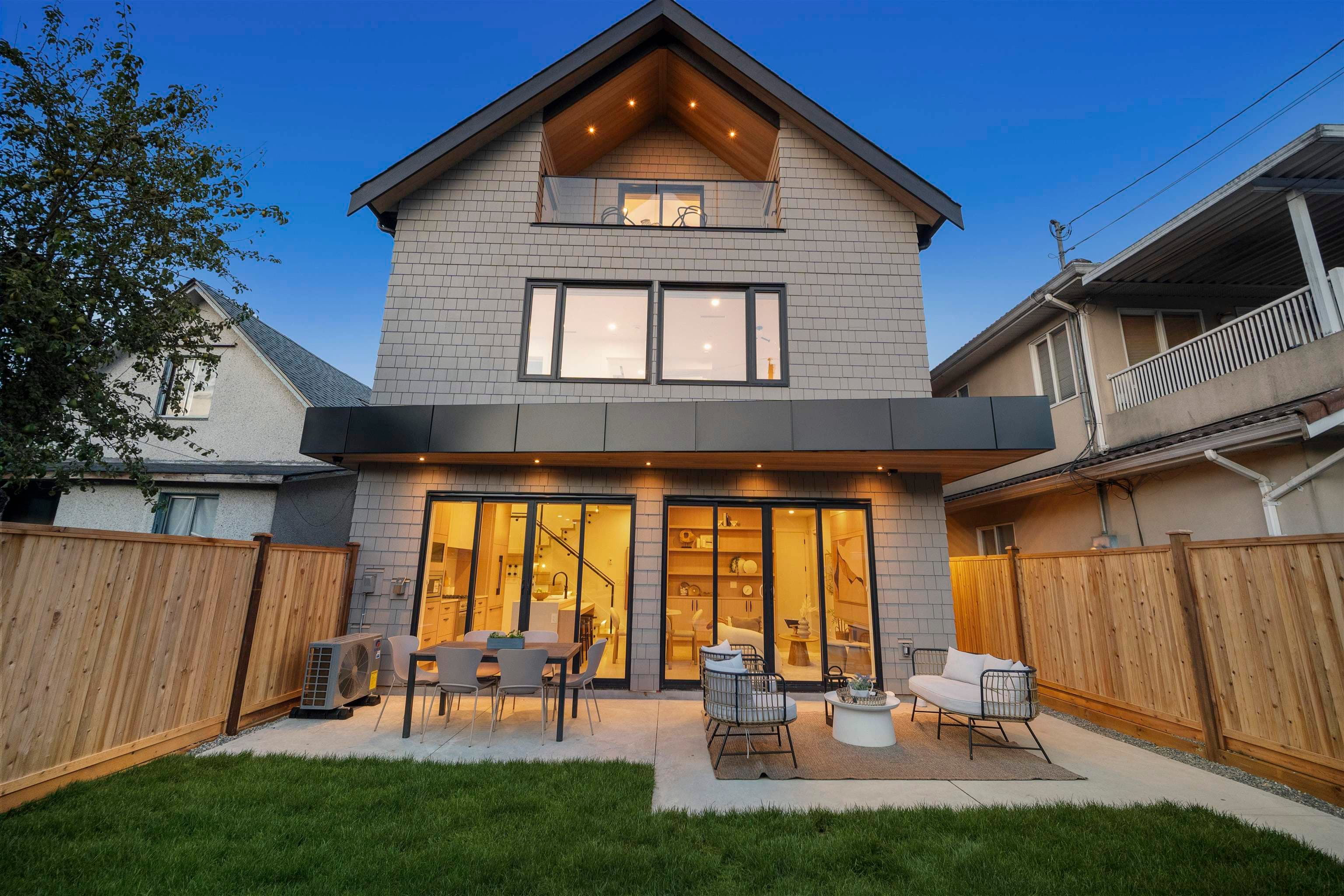 2 - 5033 Prince Albert Street, Vancouver