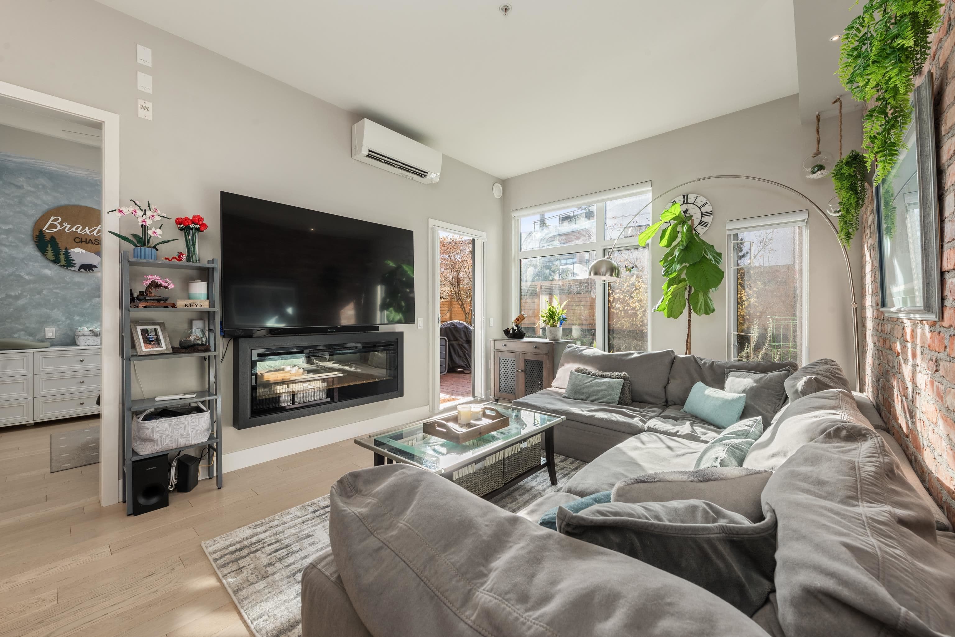 116 - 262 Salter Street, New Westminster, V3M 0J6 — photo 2