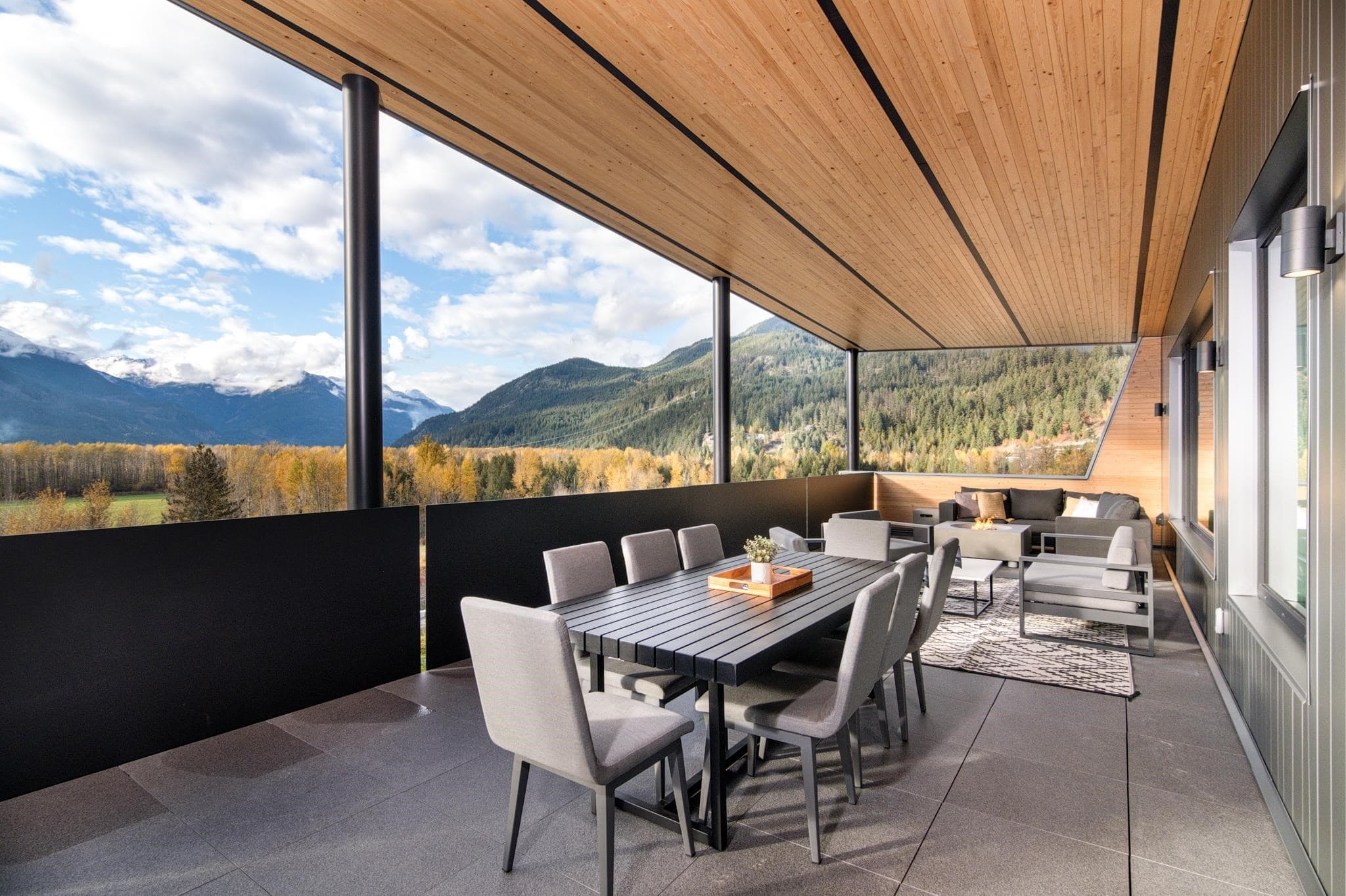1780 Pinewood Drive, Pemberton