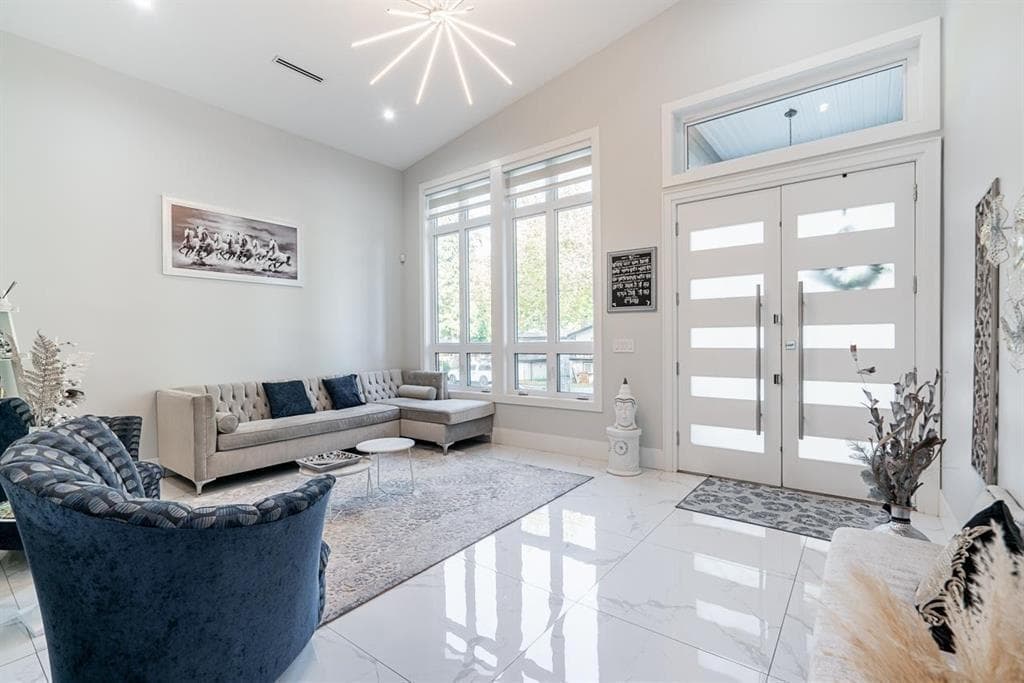 8821 Queen Mary Boulevard, Surrey, V3V 6P9 — photo 4