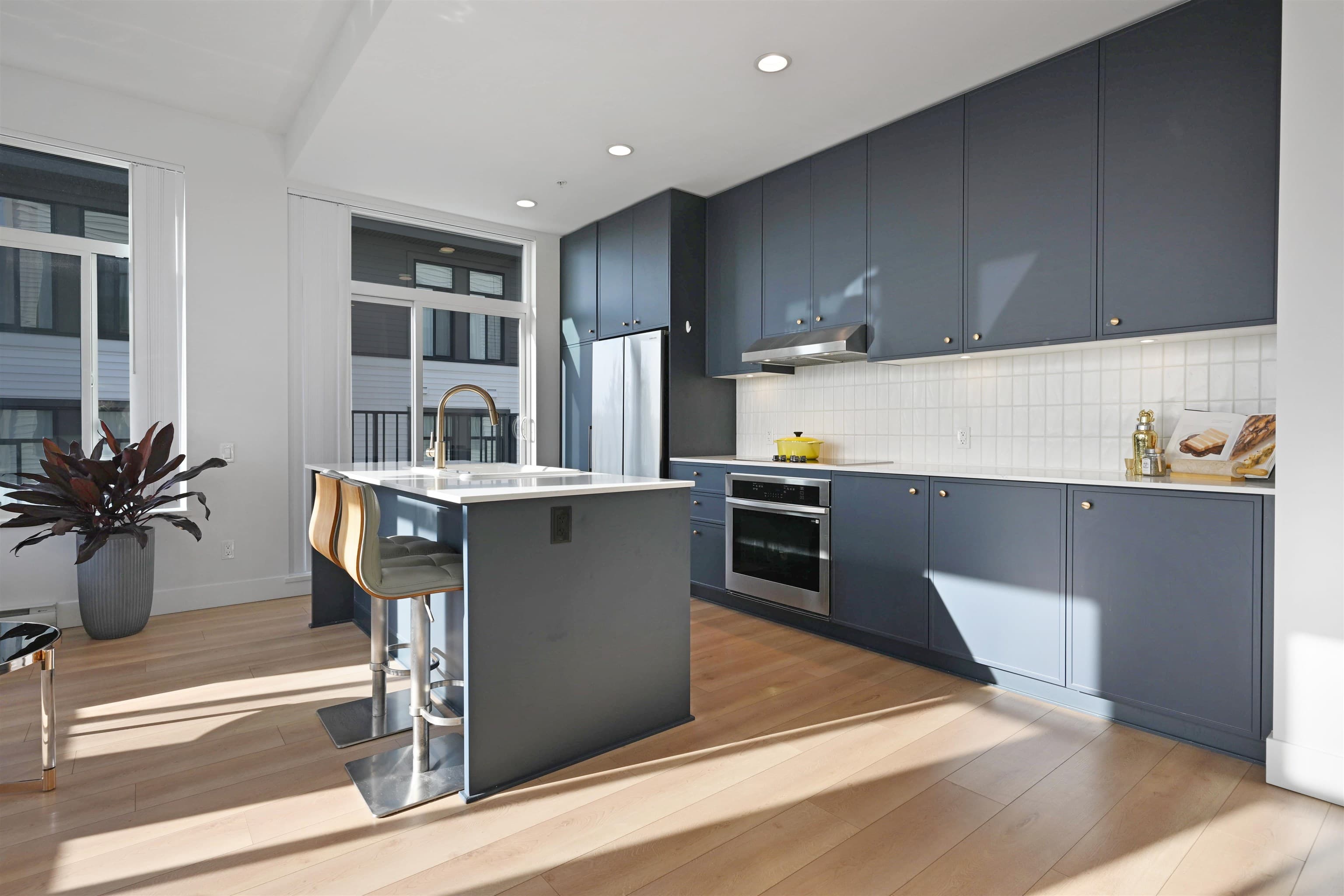 209 - 718 Edgar Avenue, Coquitlam, V3K 0H2 — photo 4