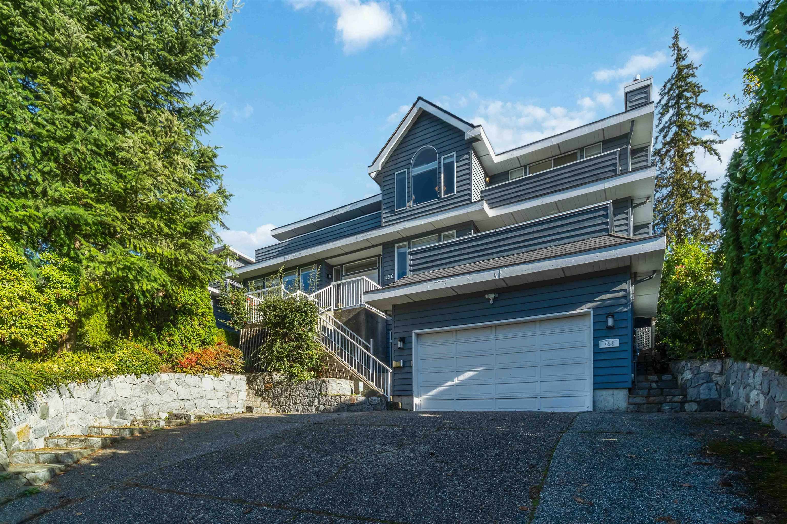 456 Montroyal Boulevard, North Vancouver