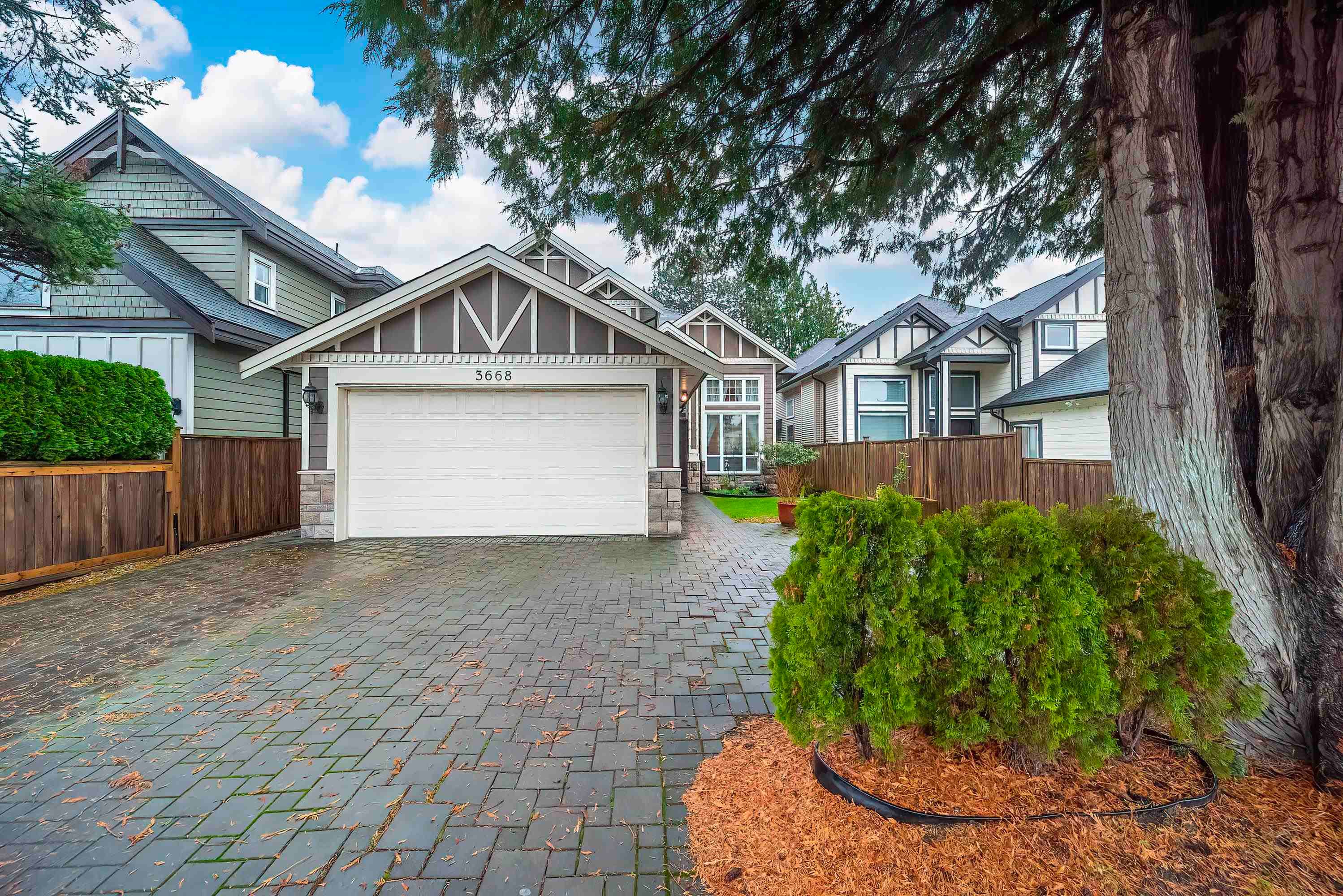 3668 Blundell Road, Richmond, V7C 1G4 — photo 2