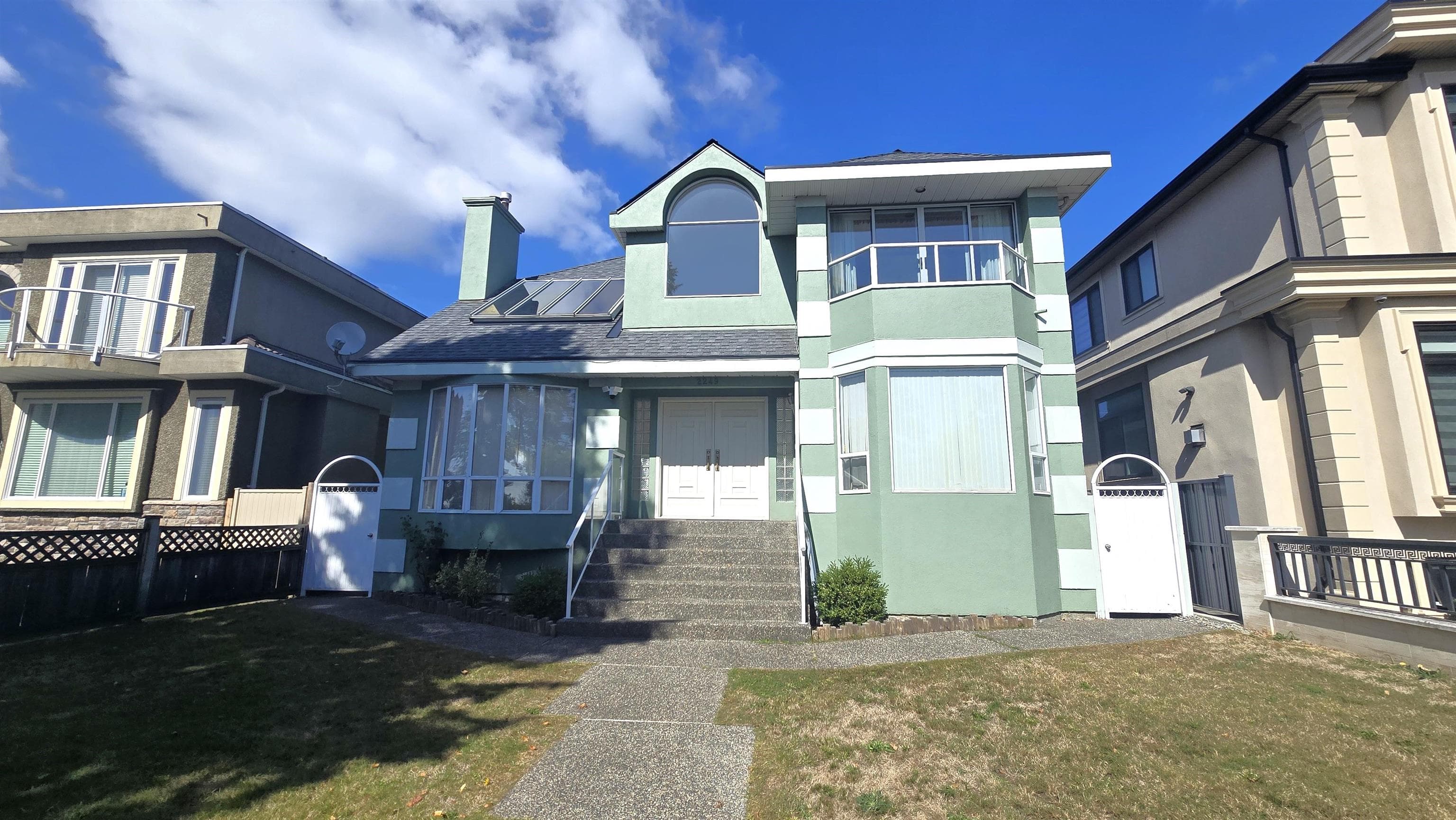 2249 Fraserview Drive, Vancouver