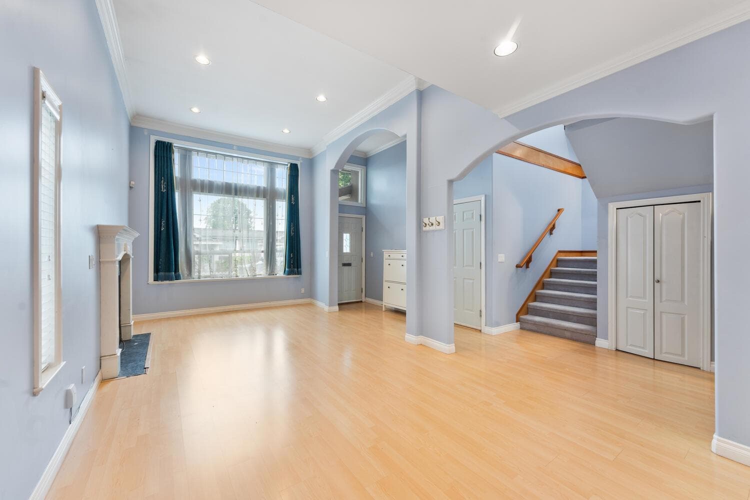 7573 17th Avenue, Burnaby, V3N 1L6 — photo 2
