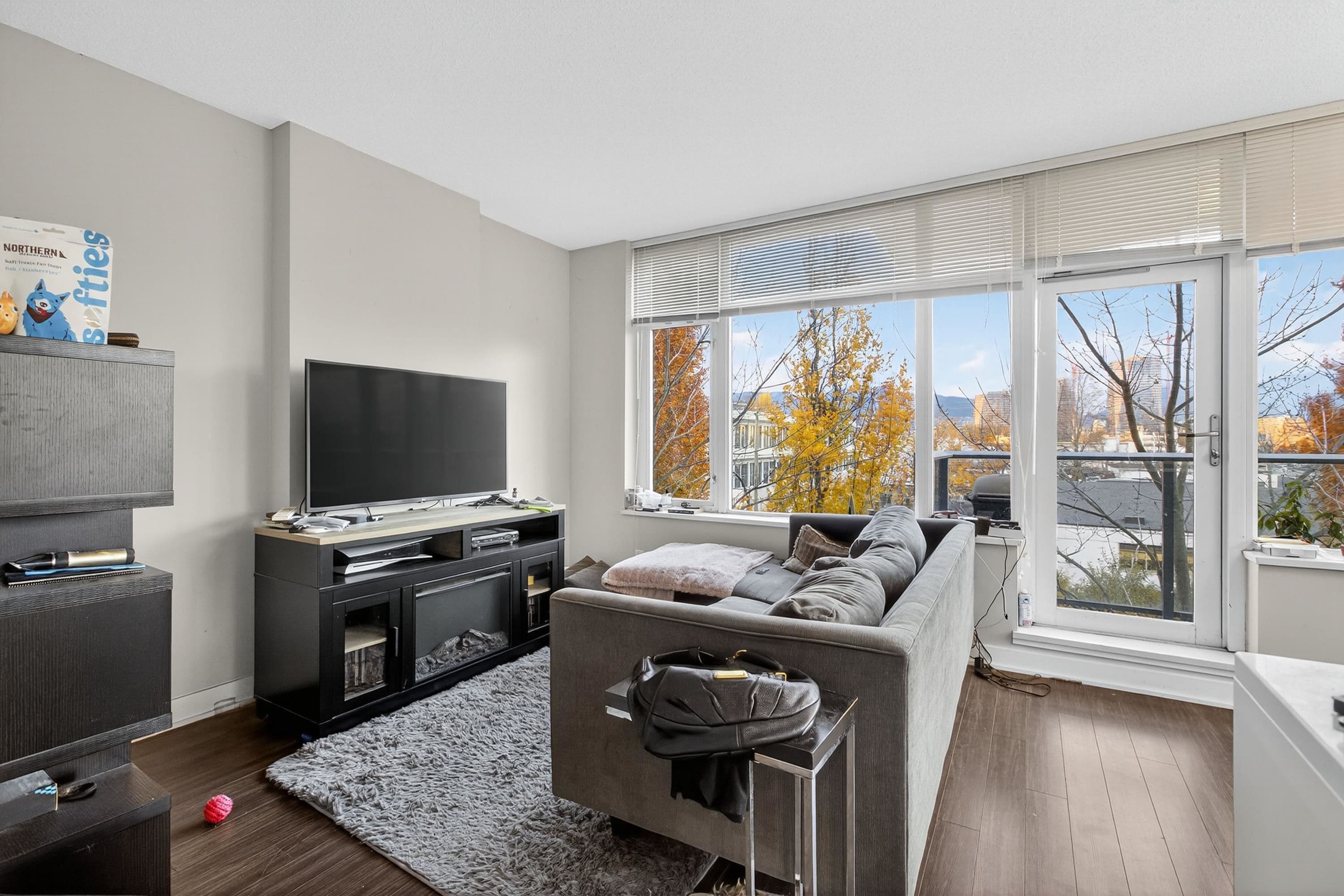 210 - 1777 W 7th Avenue, Vancouver, V6J 0E5 — photo 3
