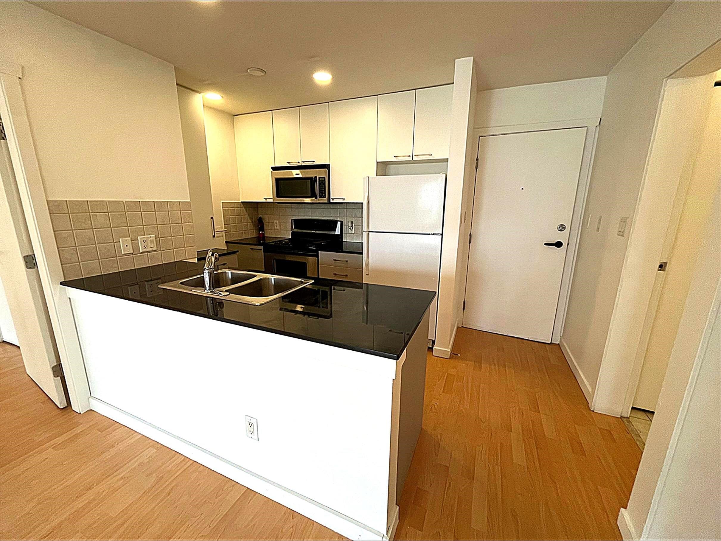503 - 415 E Columbia Street, New Westminster, V3L 0B4 — photo 2