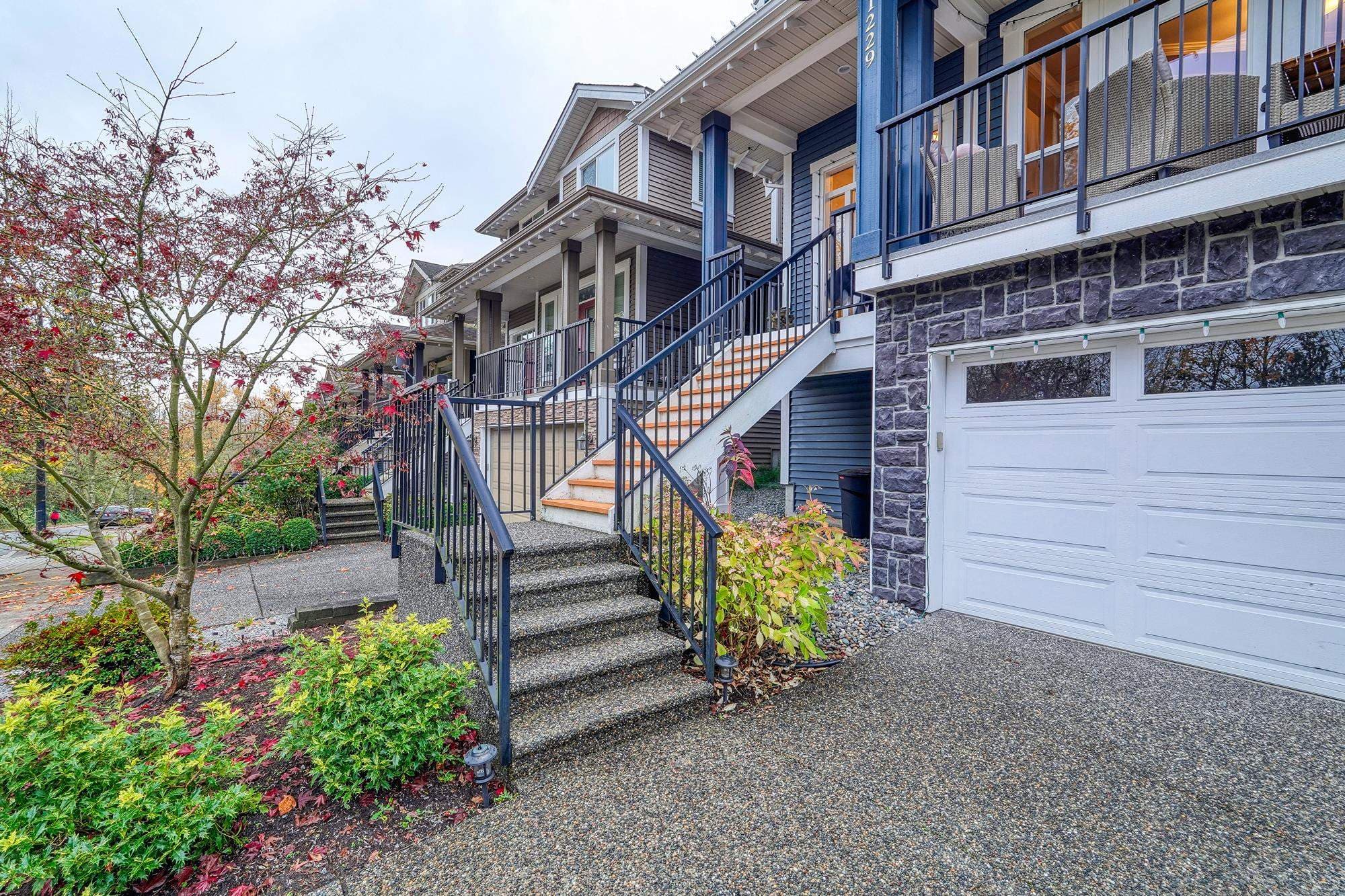 11229 Creekside Street, Maple Ridge, V2W 0E8 — photo 4
