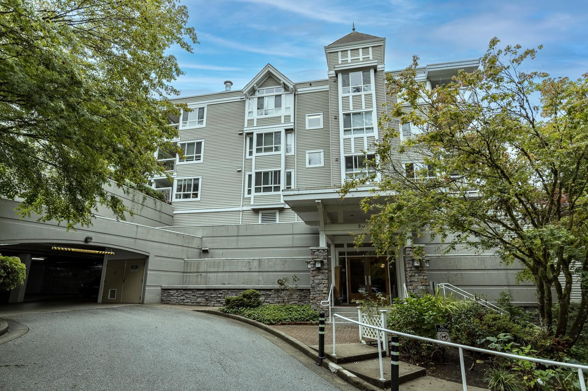 202 - 3033 Terravista Place, Port Moody, V3H 5A3 — photo 3