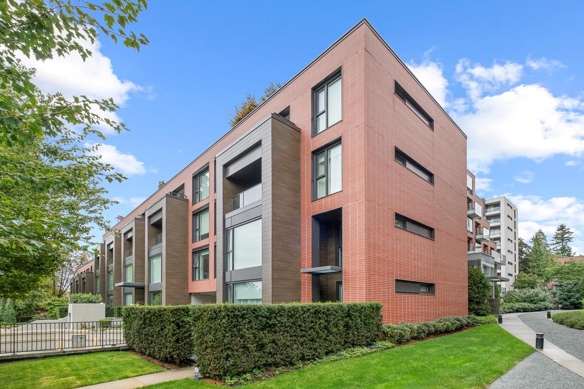 305 - 1571 W 57th Avenue, Vancouver, V6P 0H7 — photo 3