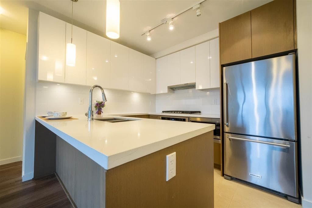1905 - 3080 Lincoln Avenue, Coquitlam, V3B 0L9 — photo 1