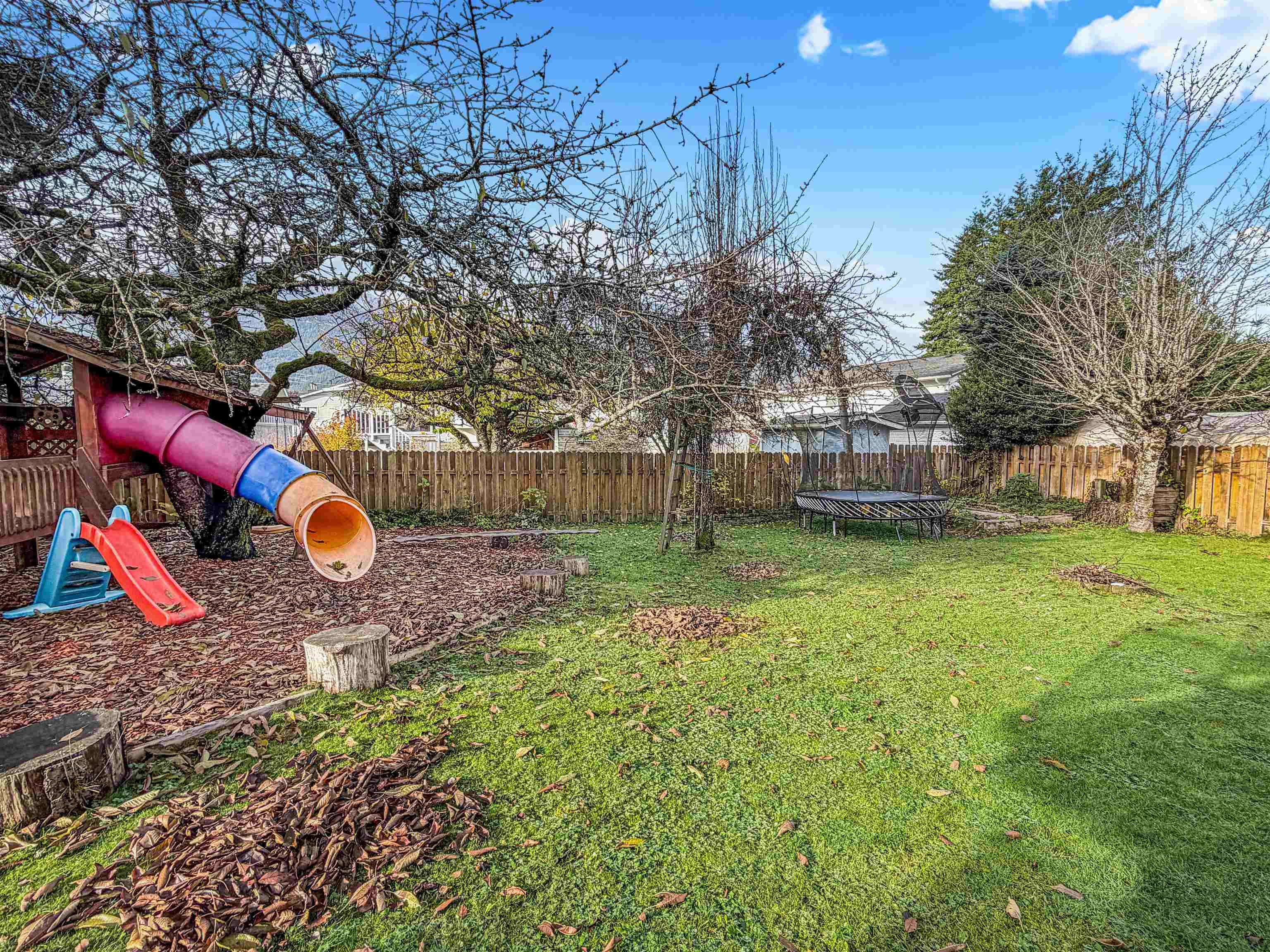 40345 Hood Road, Squamish, V0N 1T0 — photo 2