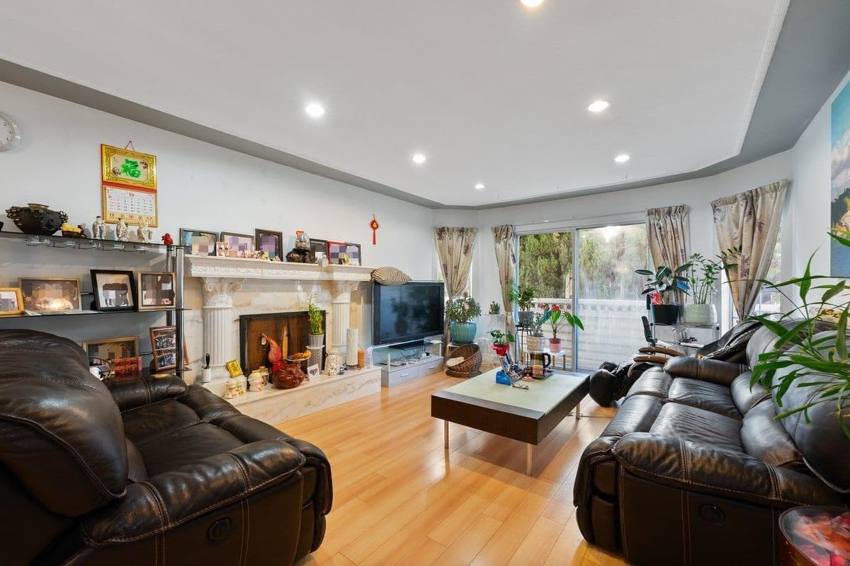 2663 E 41st Avenue, Vancouver, V5R 2W6 — photo 2