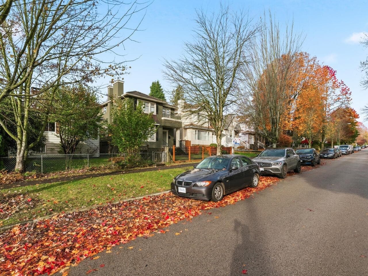 7963 Montcalm Street, Vancouver, V6P 4P2 — photo 2