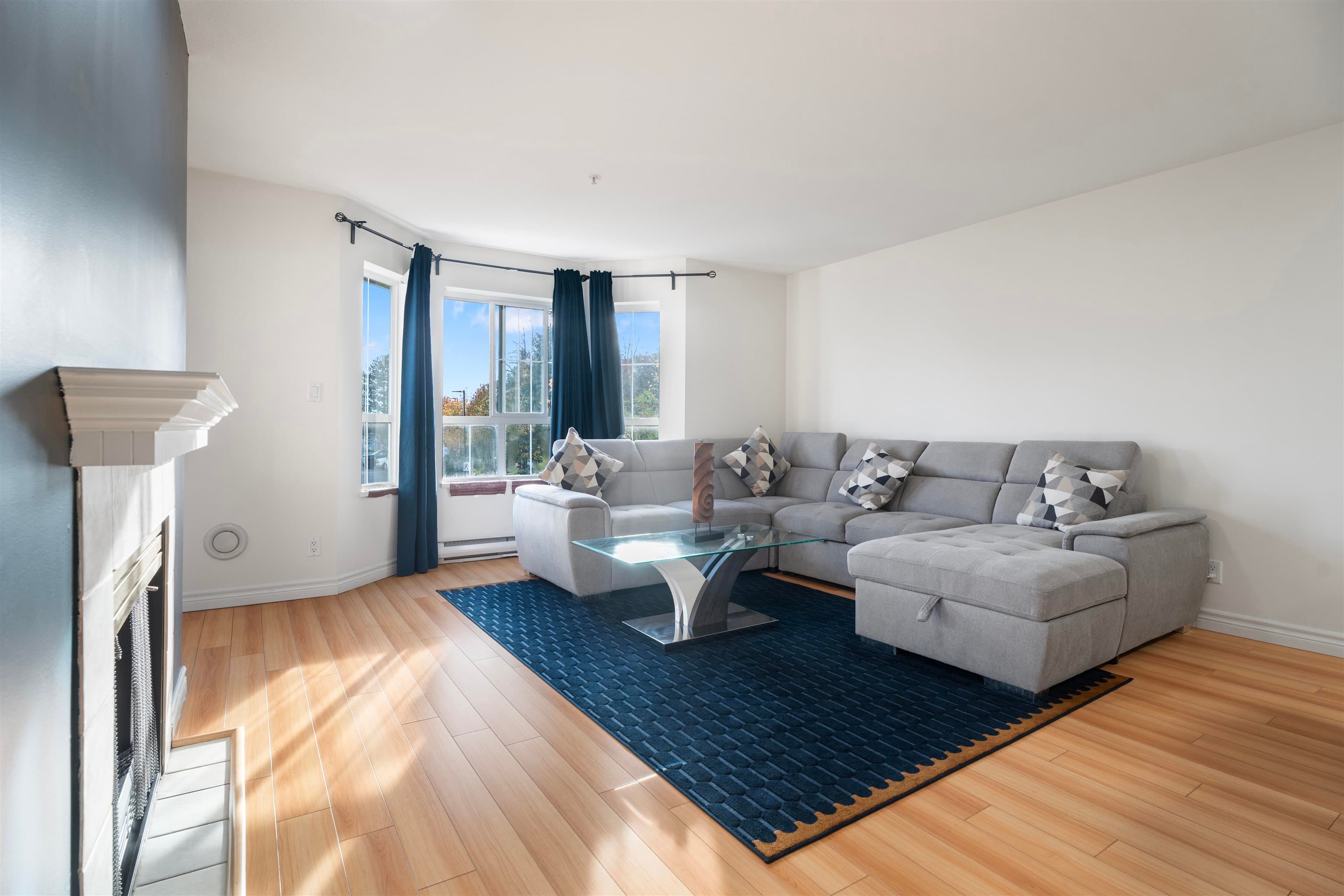 318 - 15268 105 Avenue, Surrey