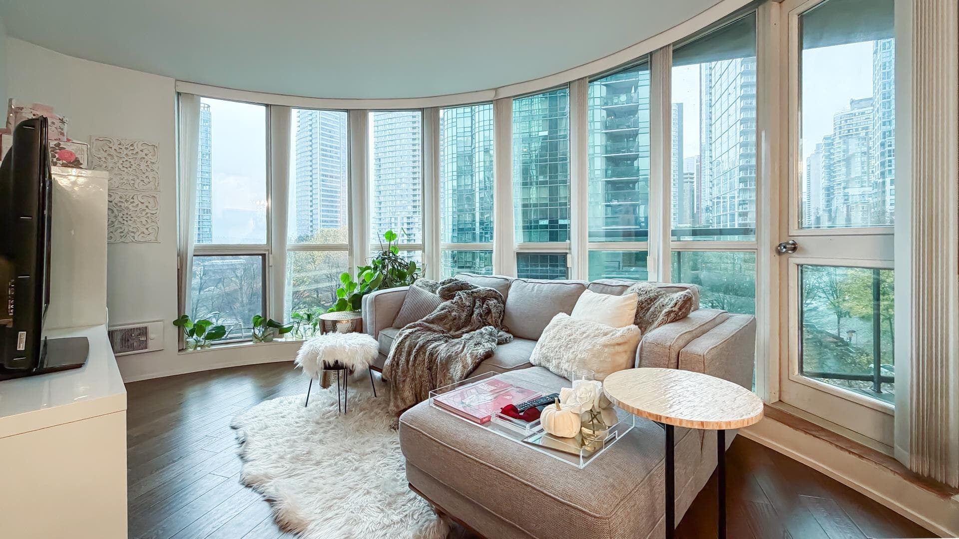 506 - 588 Broughton Street, Vancouver, V6G 3E3 — photo 4