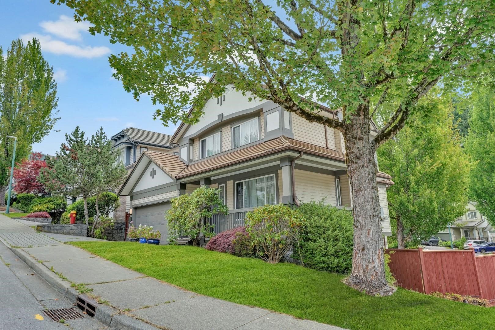 2501 Mica Place, Coquitlam, V3E 3K7 — photo 2