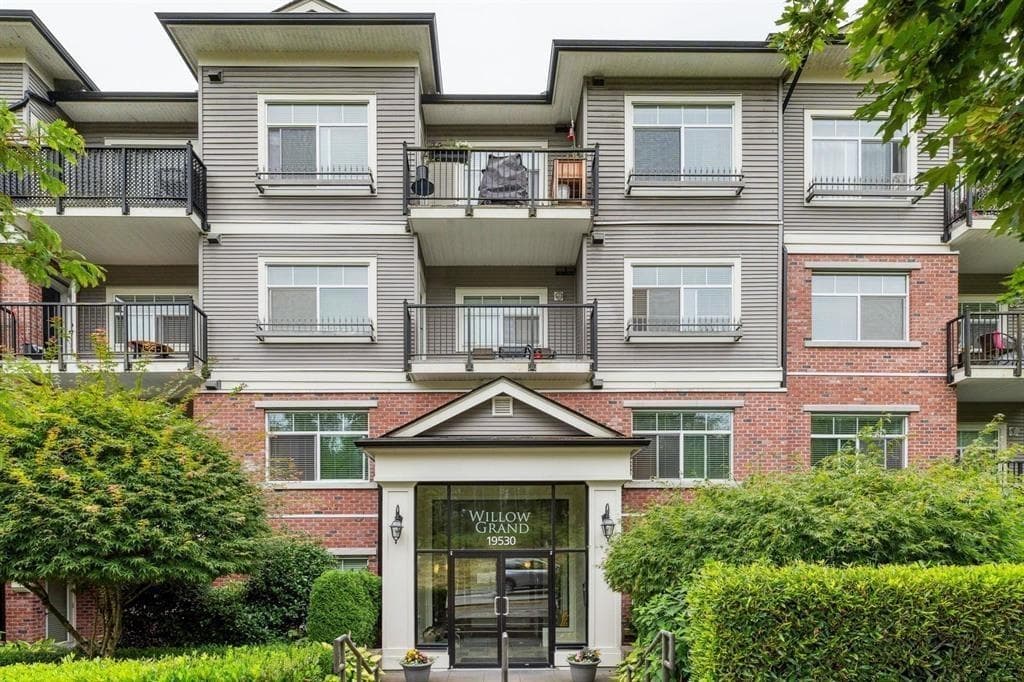107 - 19530 65 Avenue, Surrey, V4N 6M1 — photo 1