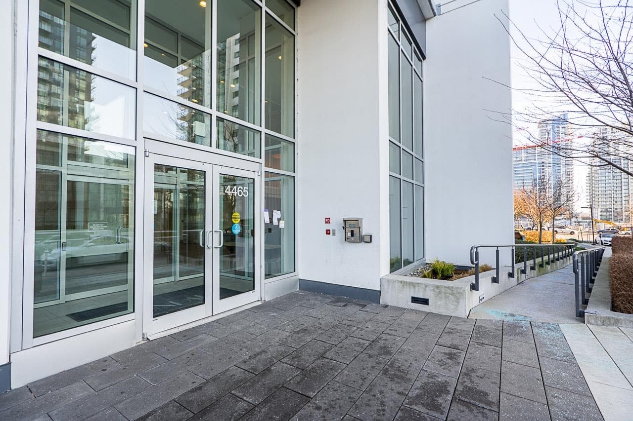 707 - 4465 Juneau Street, Burnaby, V5C 0L8 — photo 5
