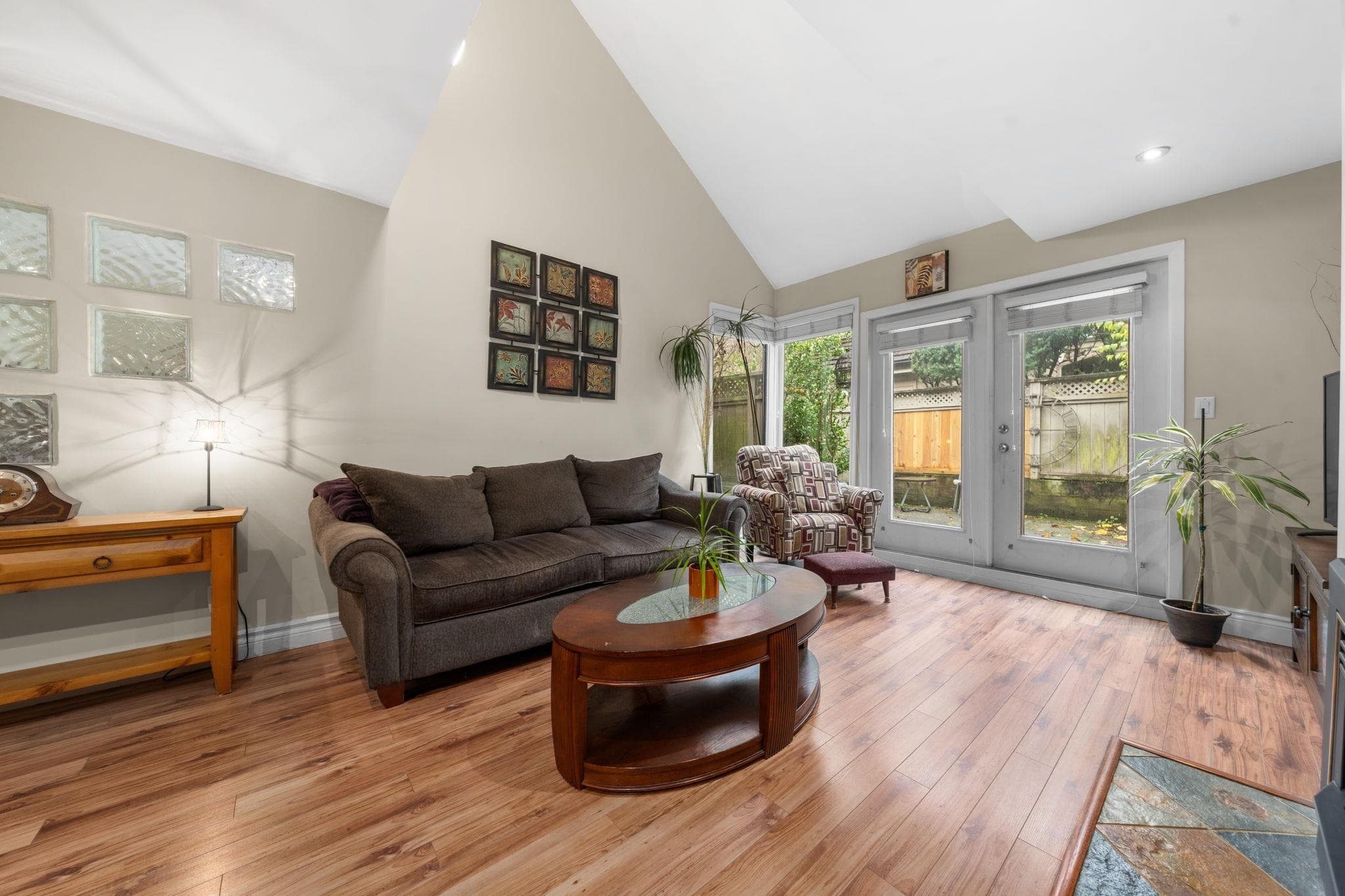 6 - 230 W 15th Street, North Vancouver, V7M 1S2 — photo 3