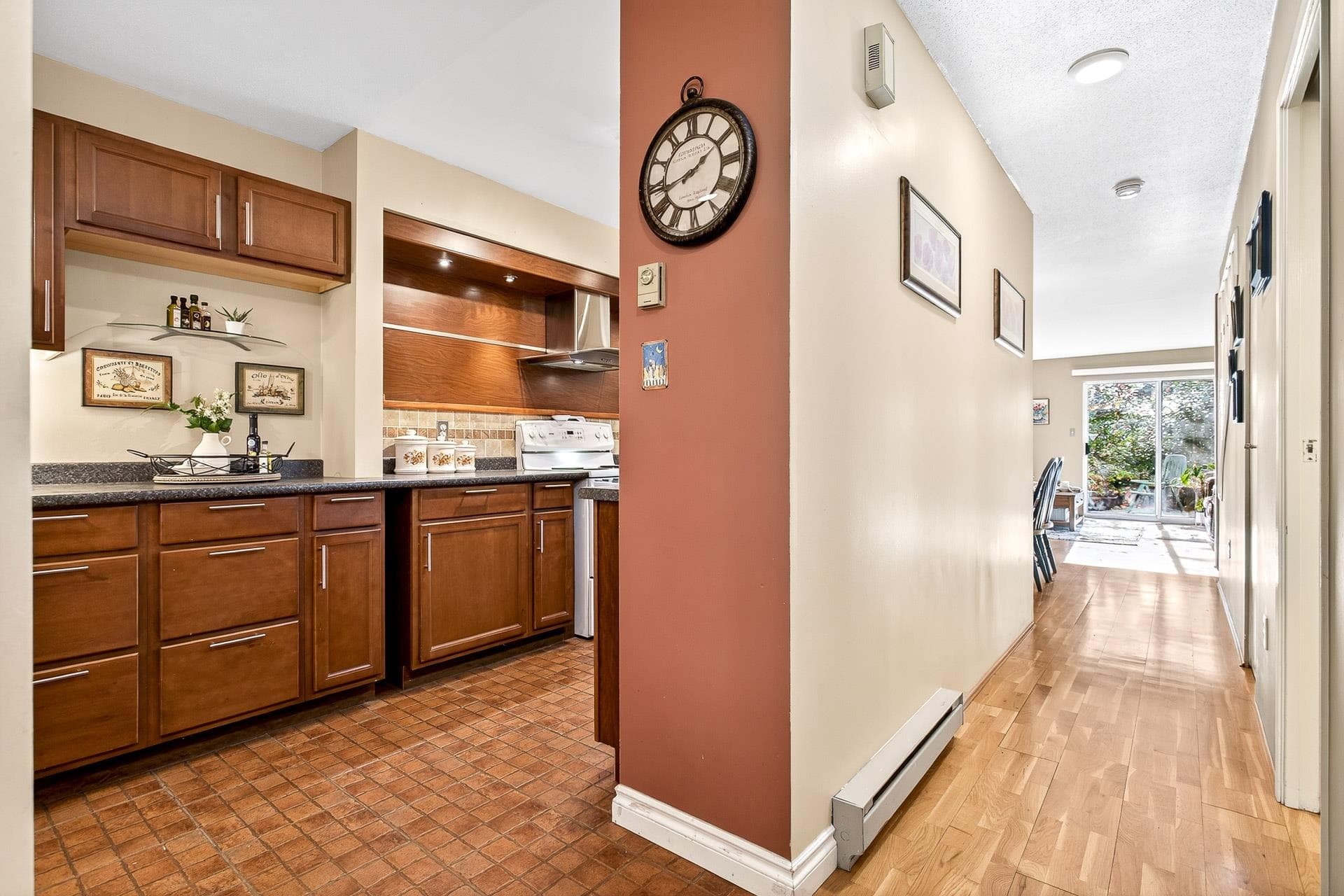 19 - 1200 Brunette Avenue, Coquitlam, V3K 1G3 — photo 4