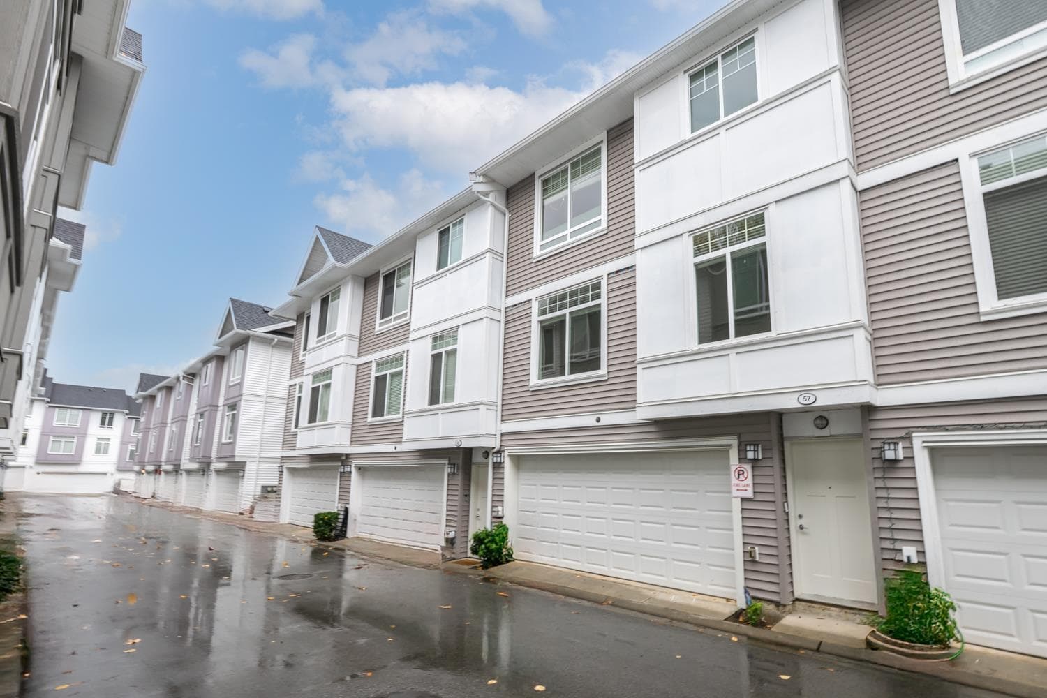 57 - 11267 133 Street, Surrey, V3R 0E3 — photo 2