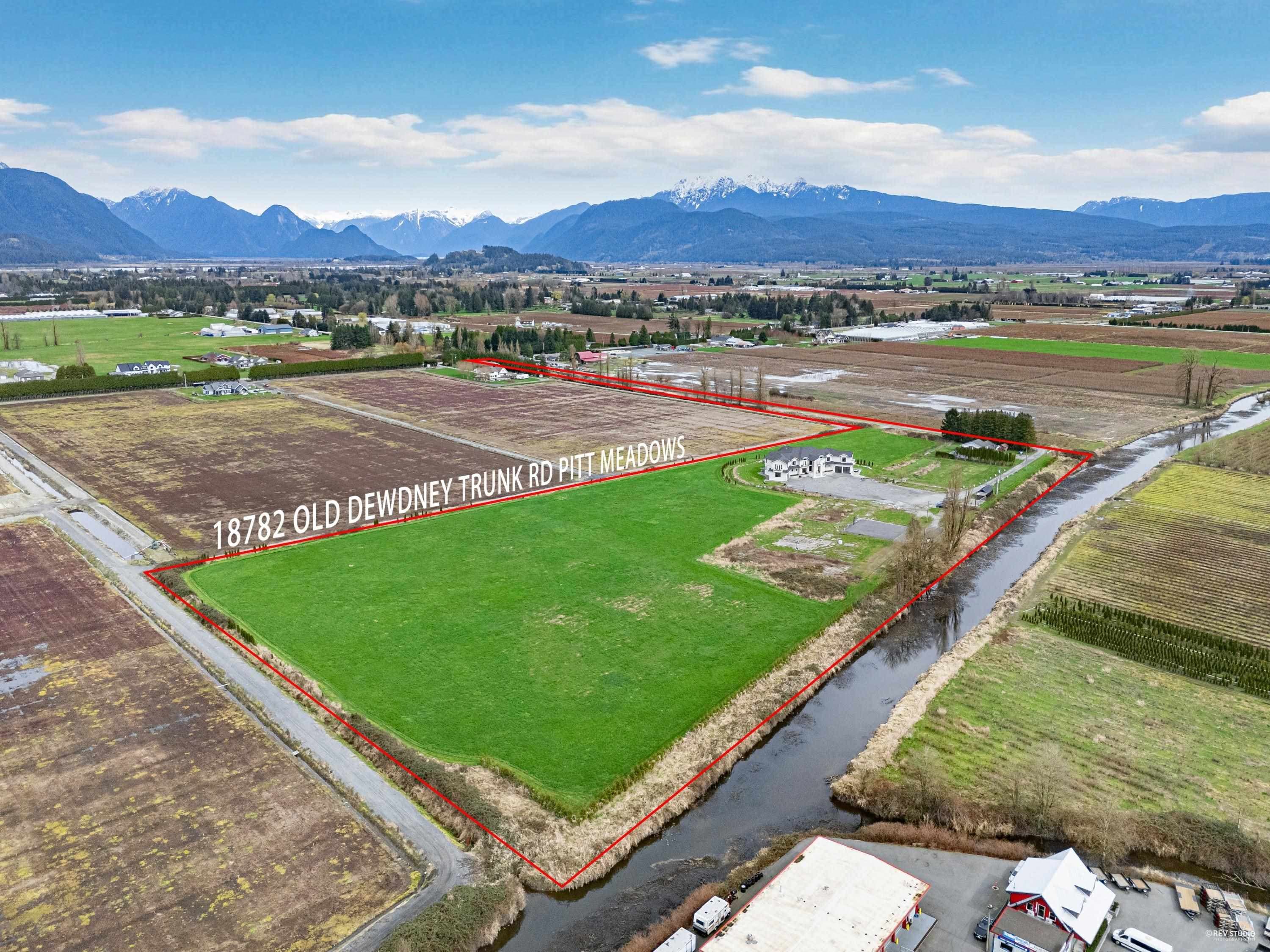 18782 Old Dewdney Trunk Road, Pitt Meadows, V3Y 2R9 — photo 3