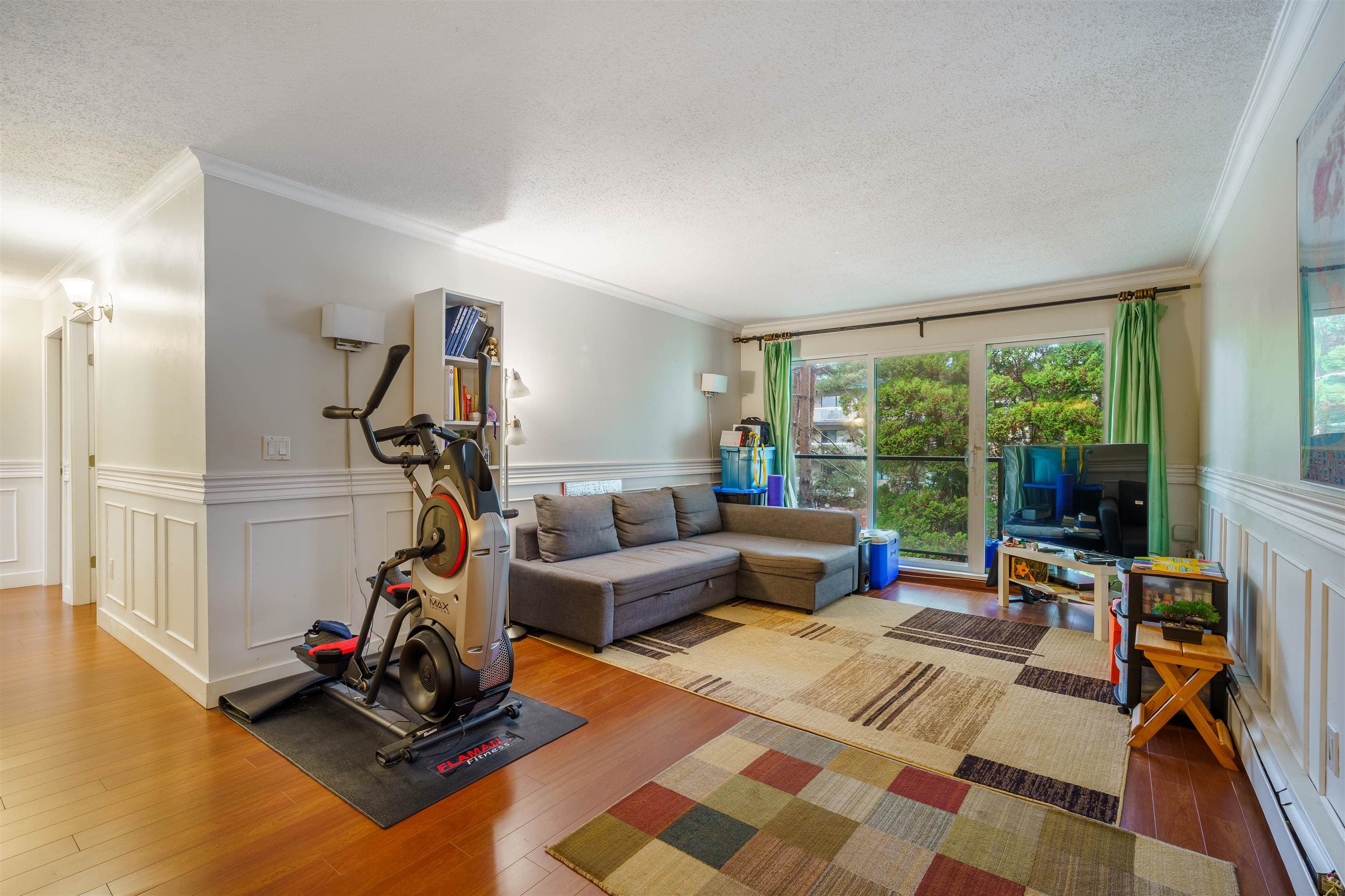304 - 327 W 2nd Street, North Vancouver — sold