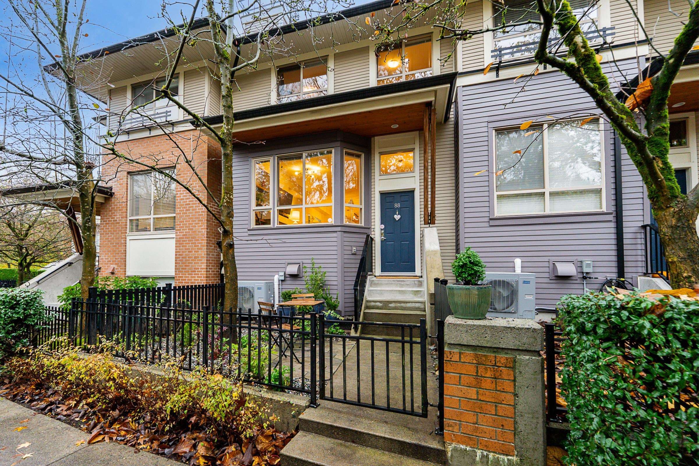 88 - 100 Klahanie Drive, Port Moody