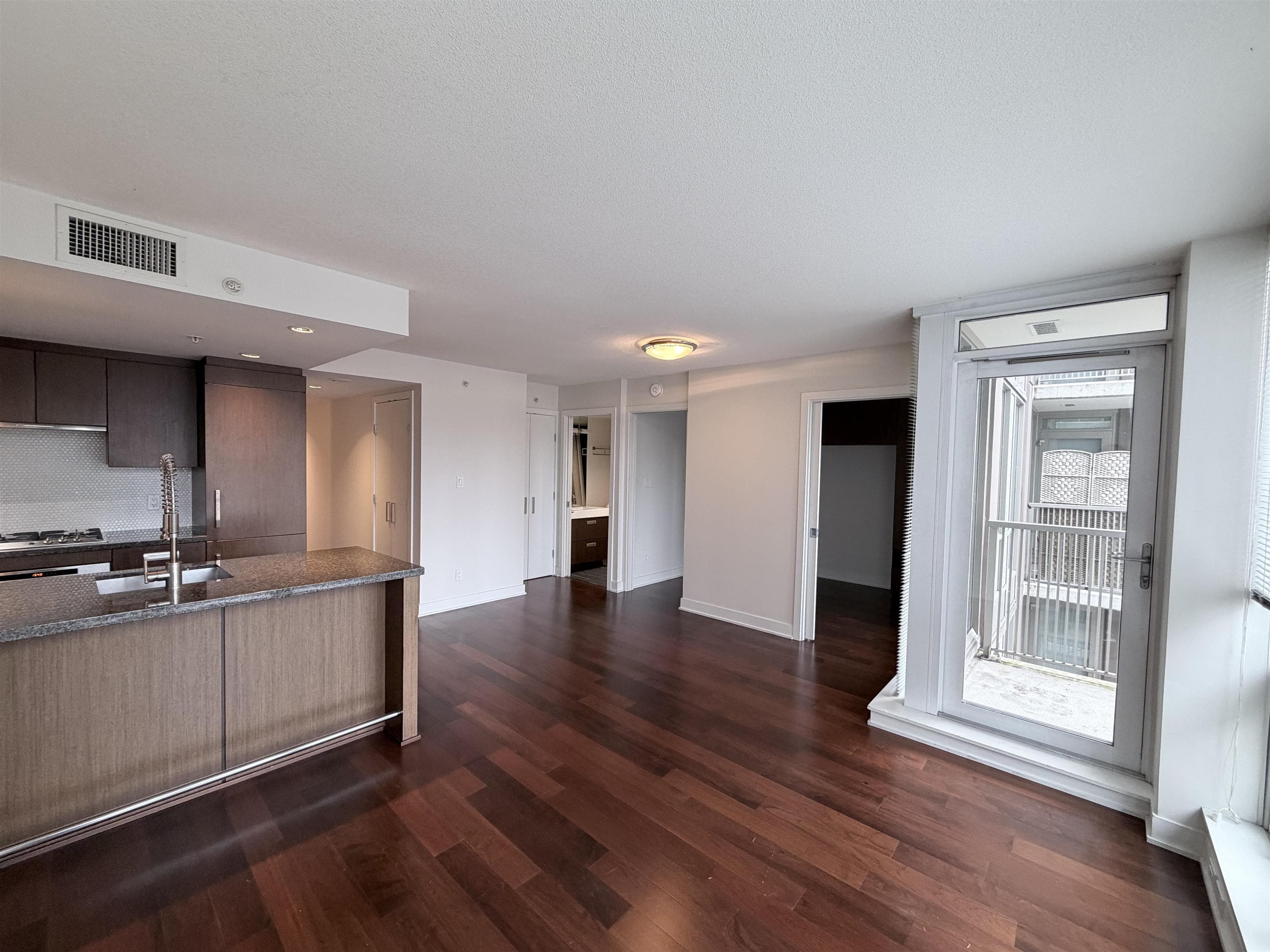 15xx - 1055 Richards Street, Vancouver, V6B 0C2 — photo 1