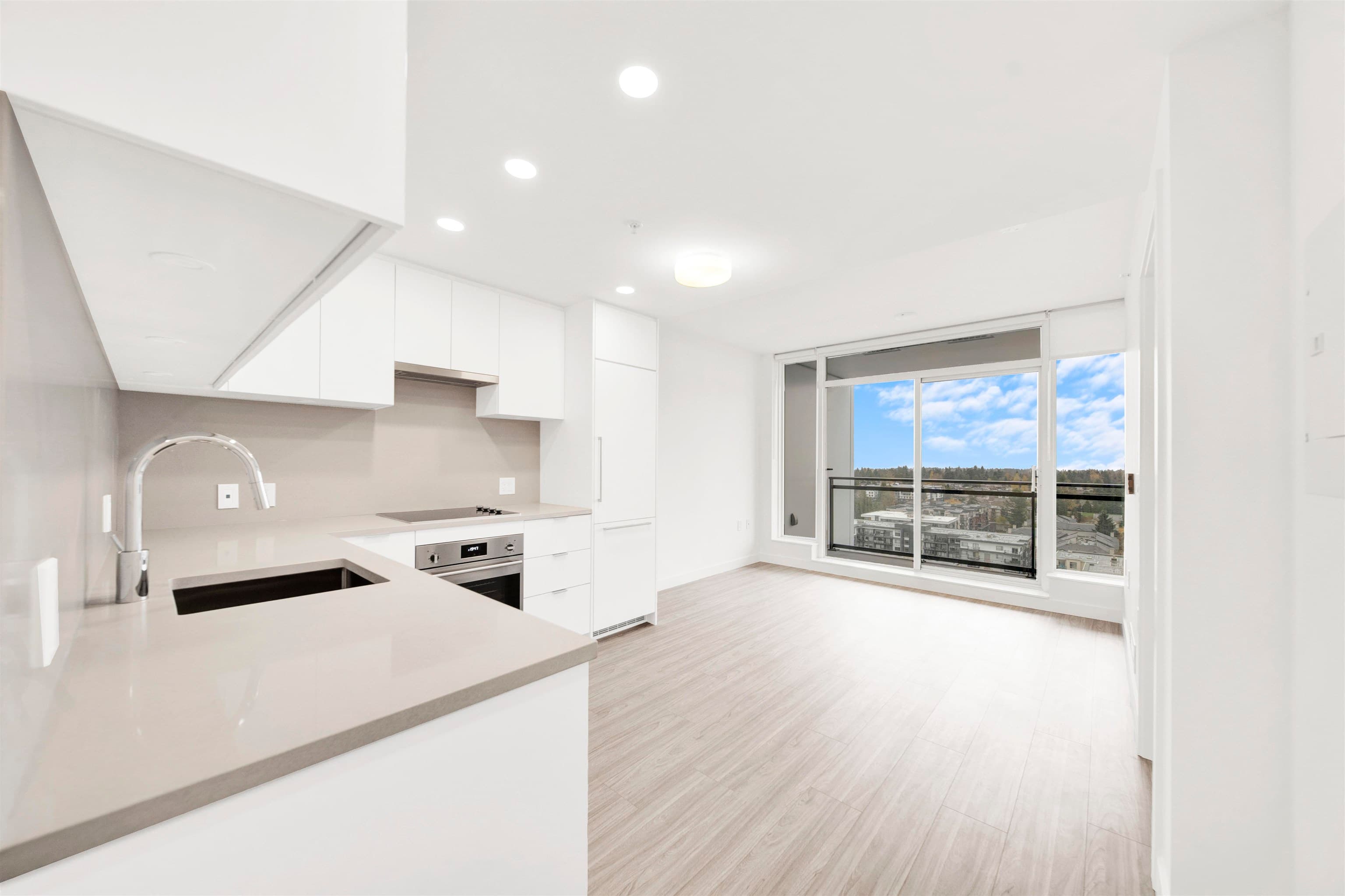 2101 - 13675 107a Avenue, Surrey, V3T 0X2 — photo 3