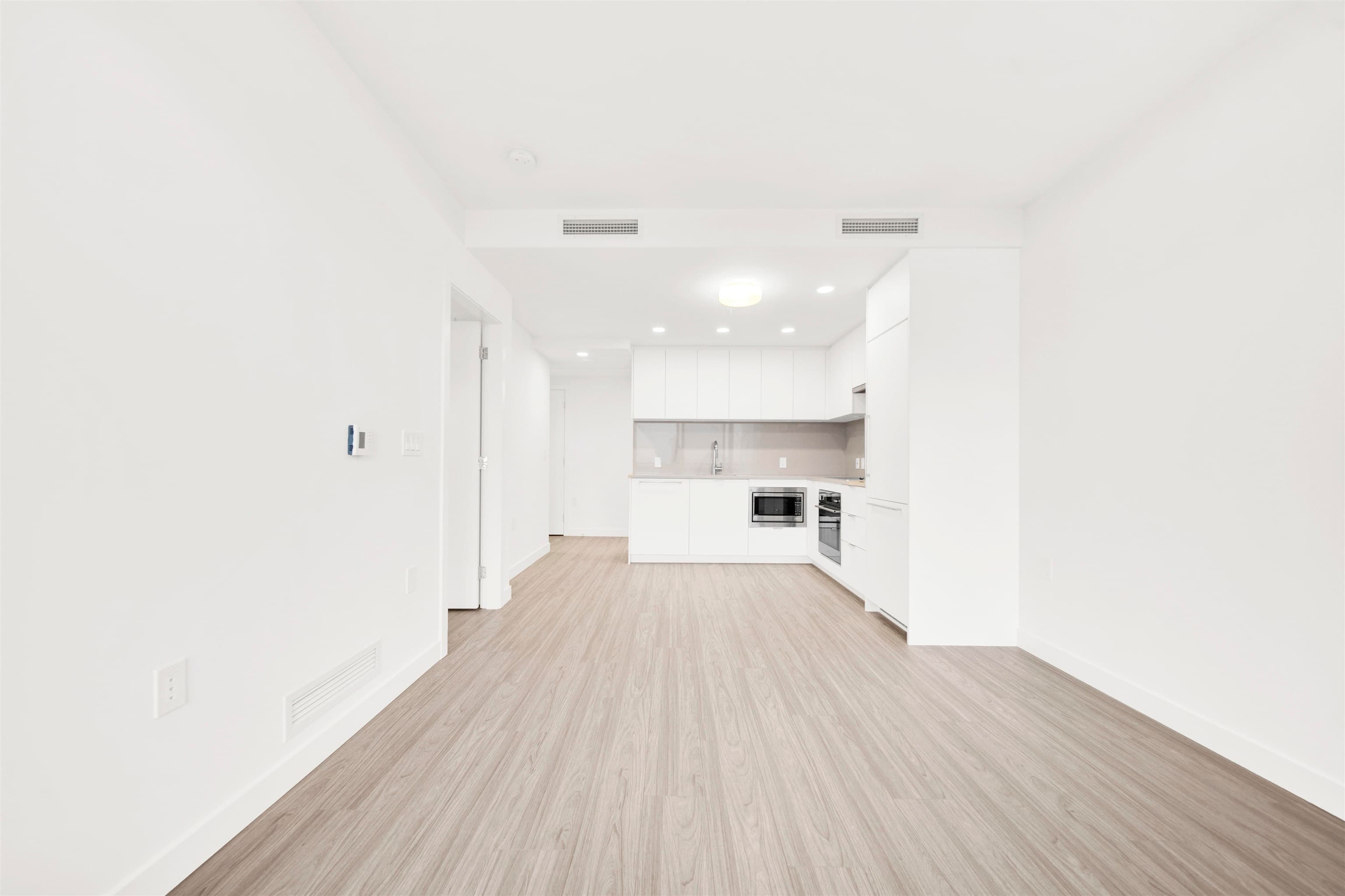 2101 - 13675 107a Avenue, Surrey, V3T 0X2 — photo 5