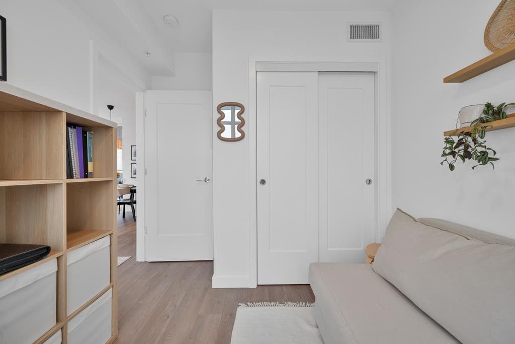 504 - 1045 Austin Avenue, Coquitlam, V3K 0G9 — photo 5